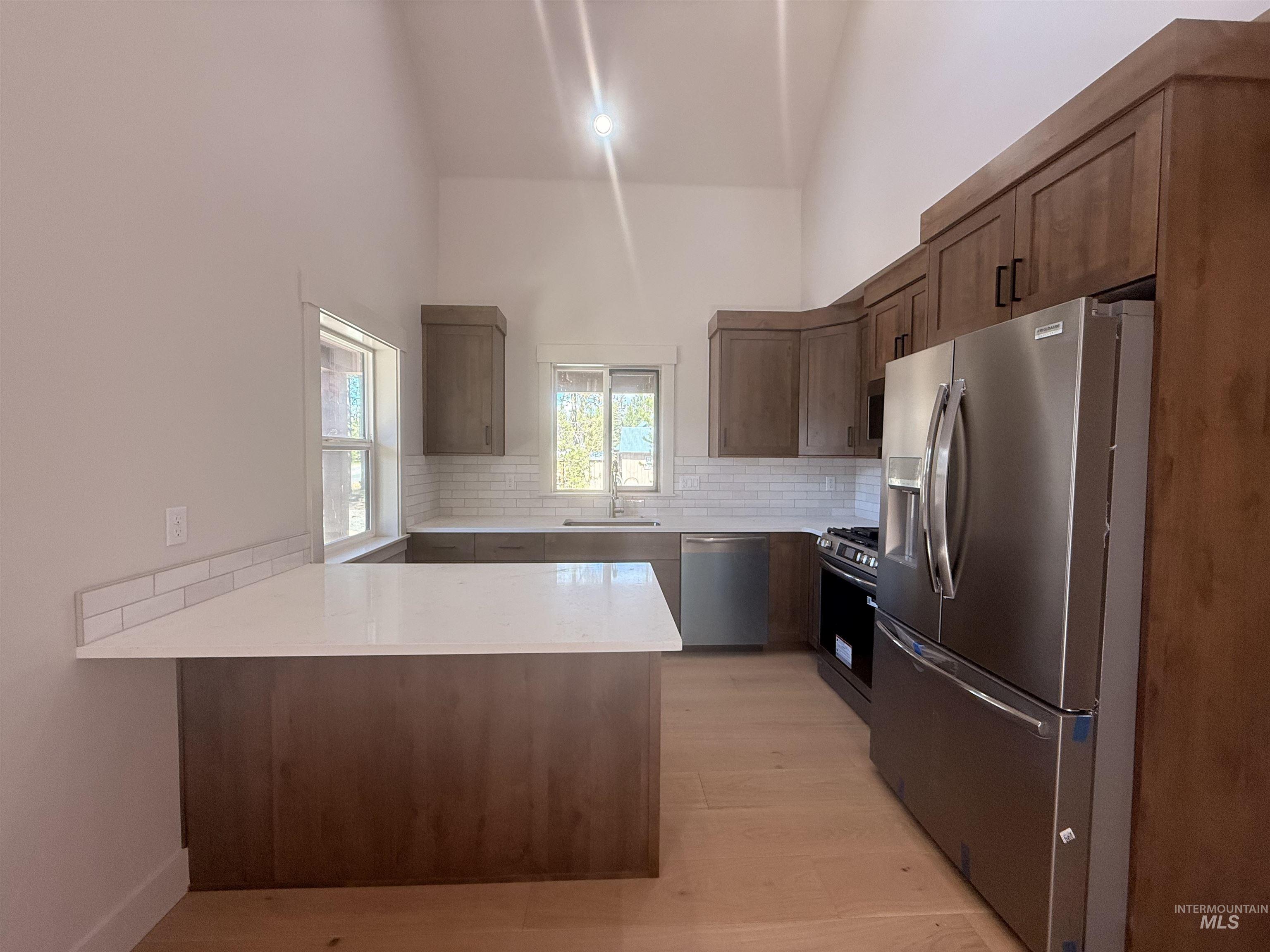 12976 Sandy Drive Property Photo 16