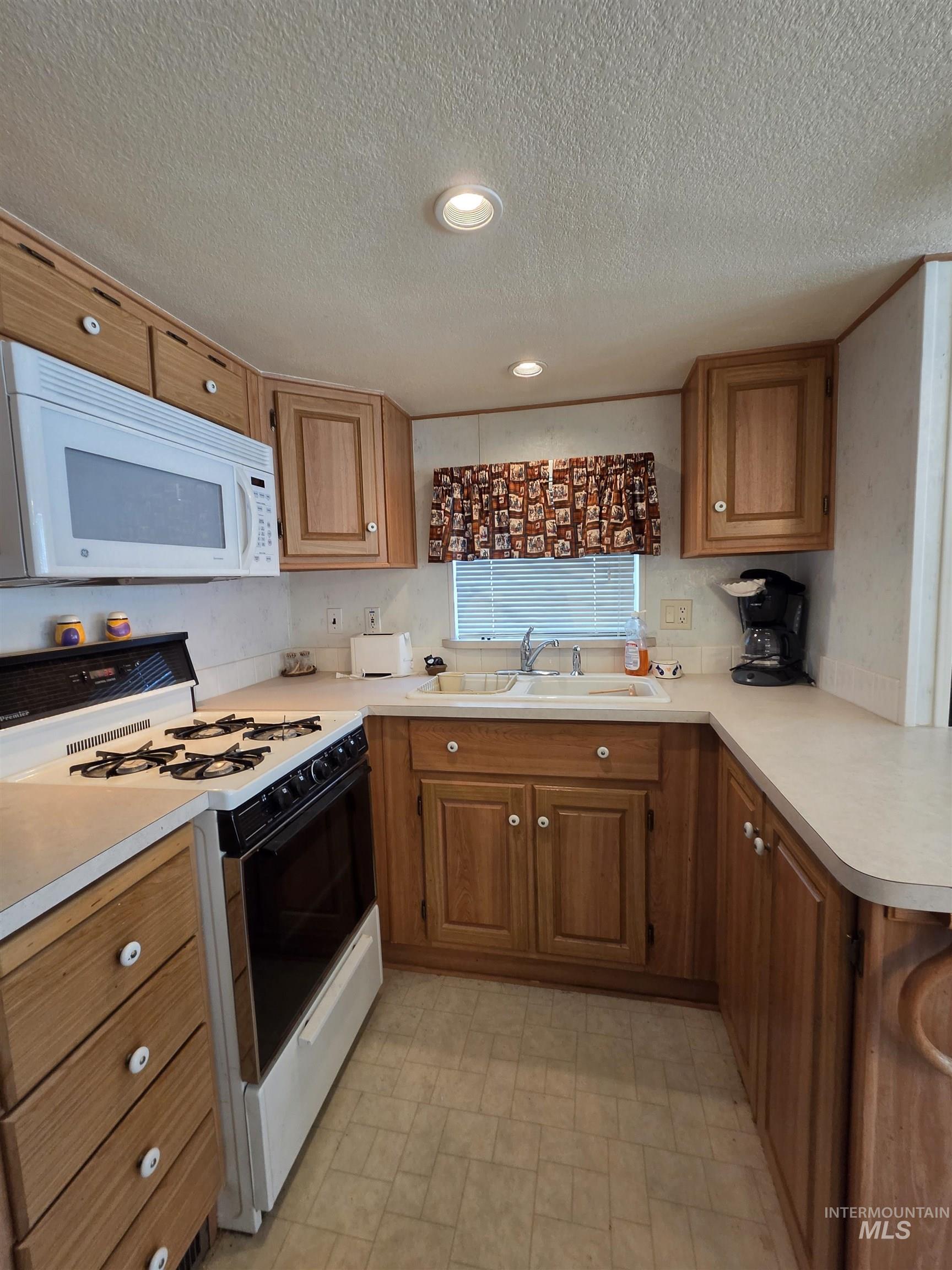 514 D28 Sawyer St Property Photo 14