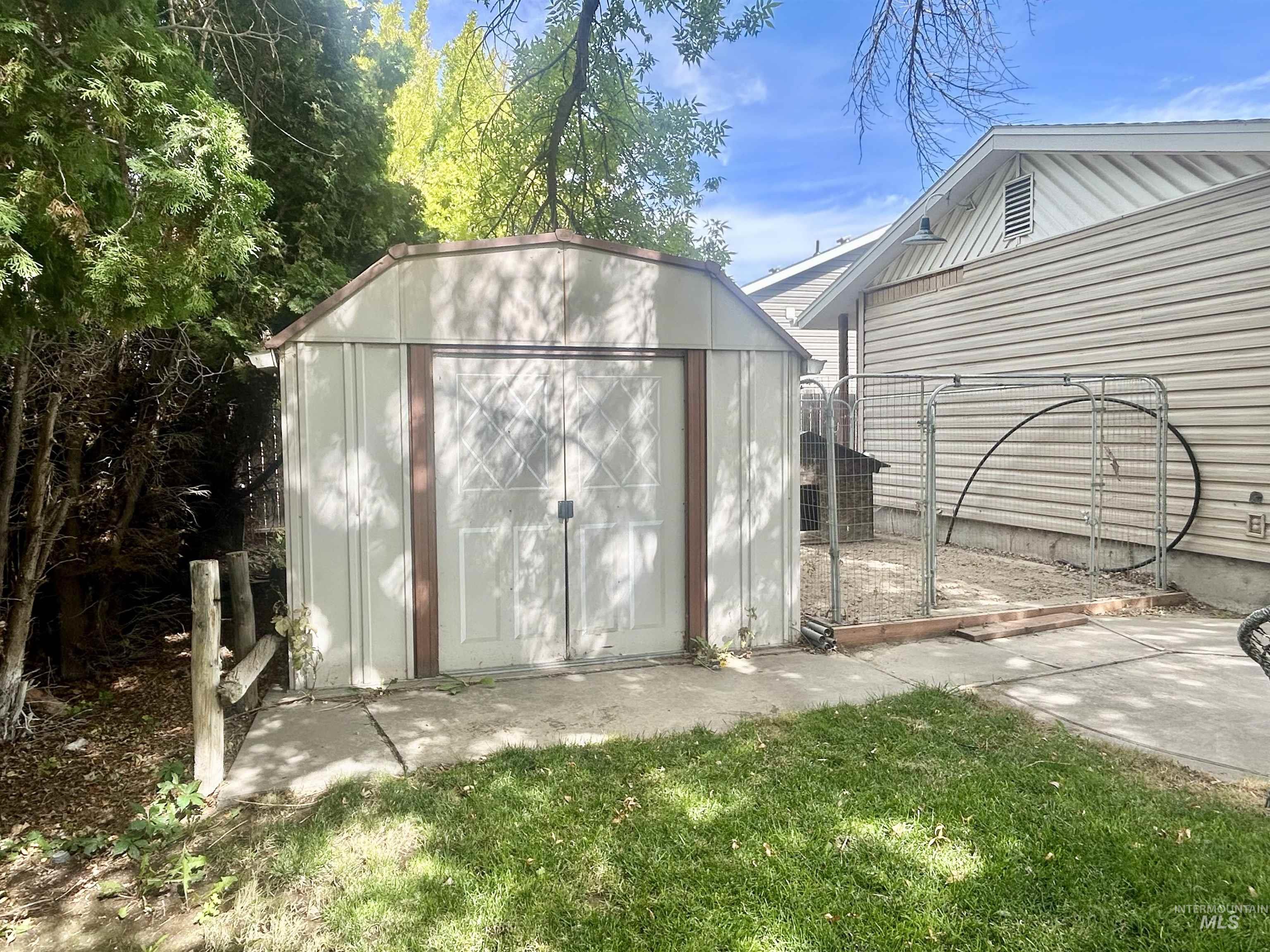 737 Academic Drive Property Photo 47