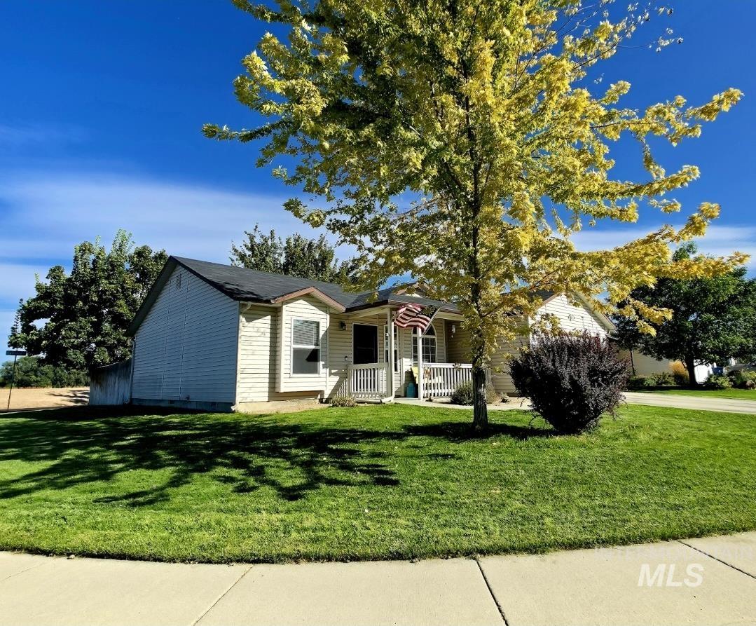 1614 S Woodland Dr Property Photo 1
