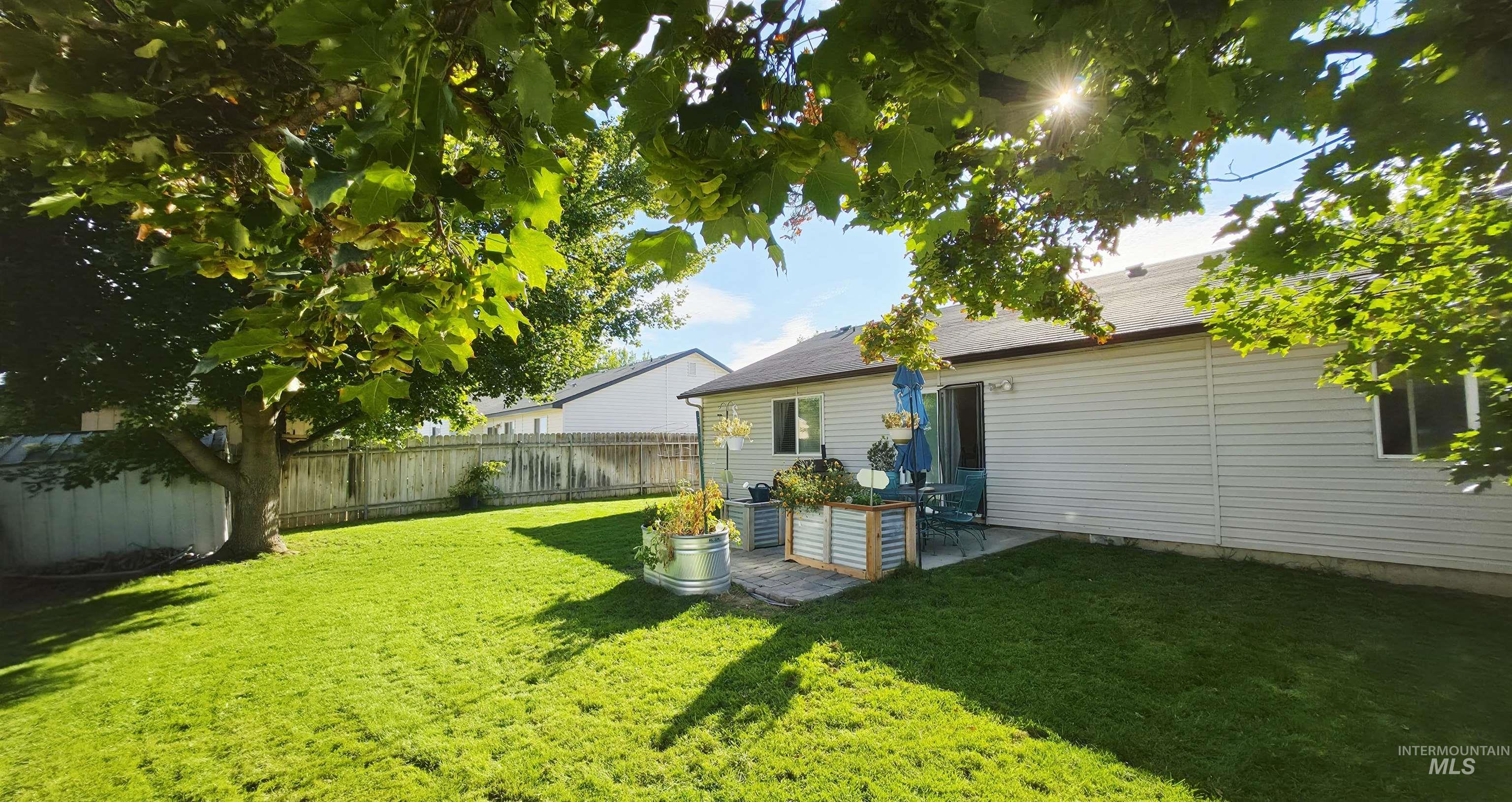 1614 S Woodland Dr Property Photo 23