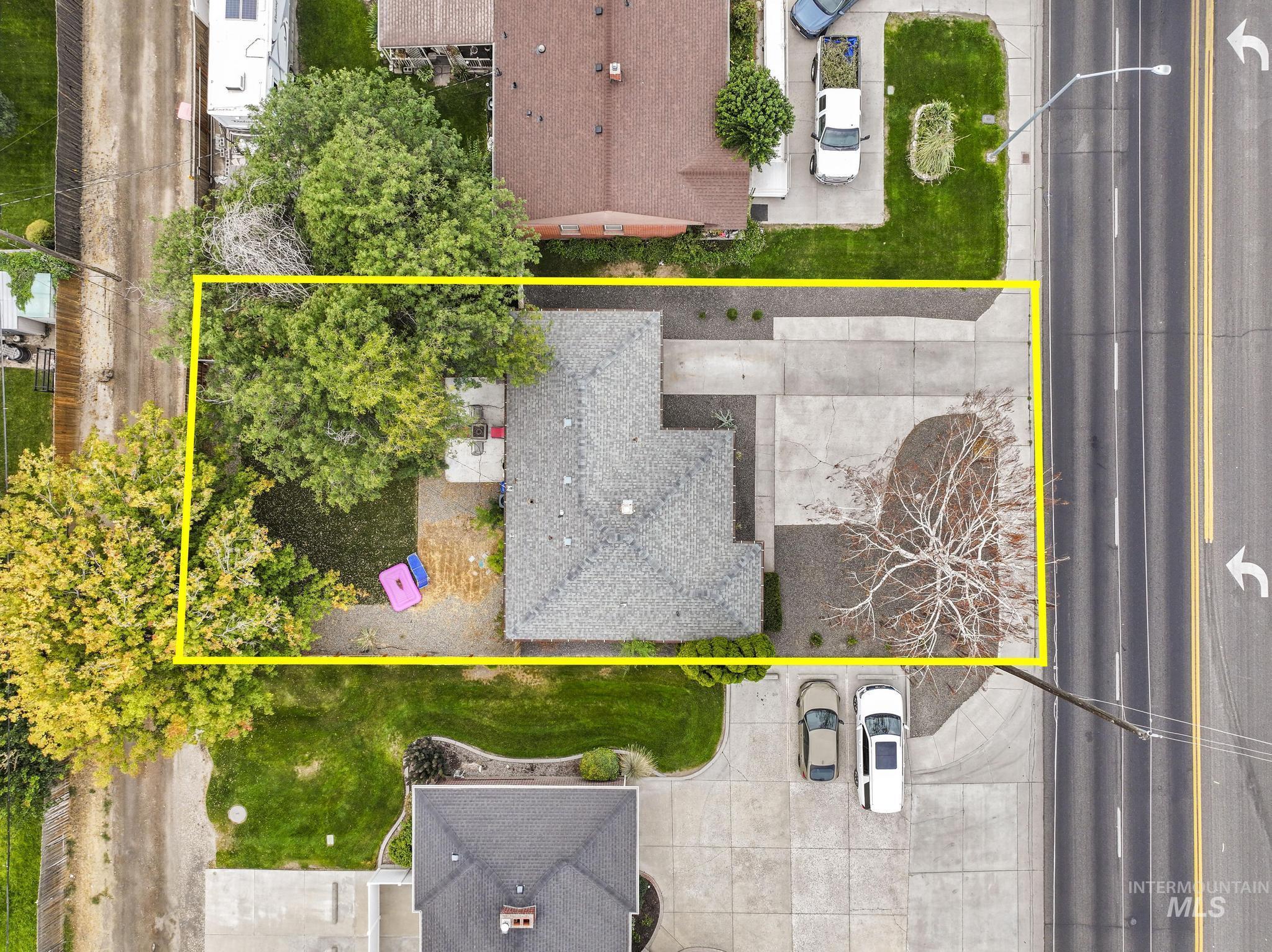 2016 E Addison Ave Property Photo 32