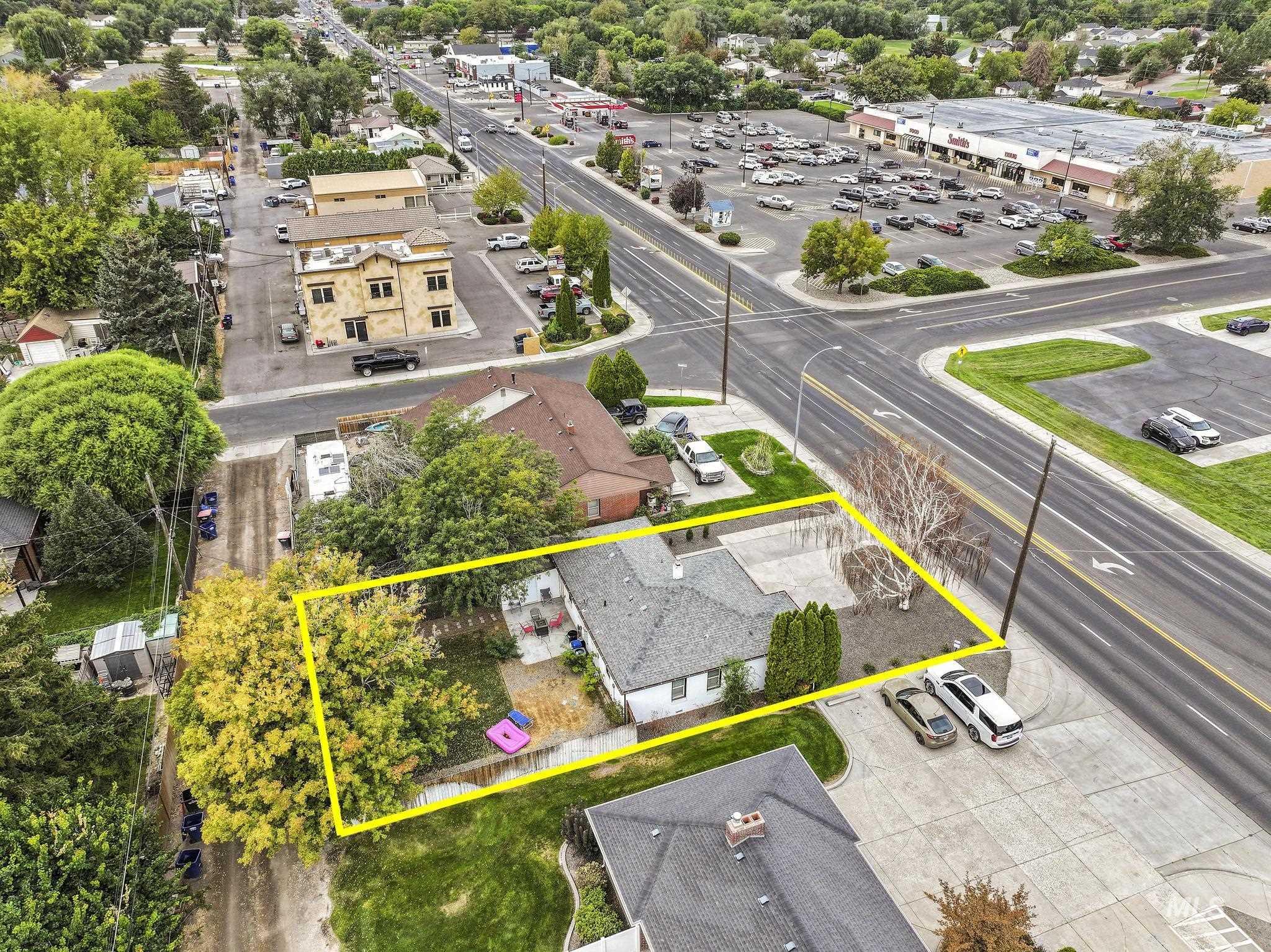 2016 E Addison Ave Property Photo 38