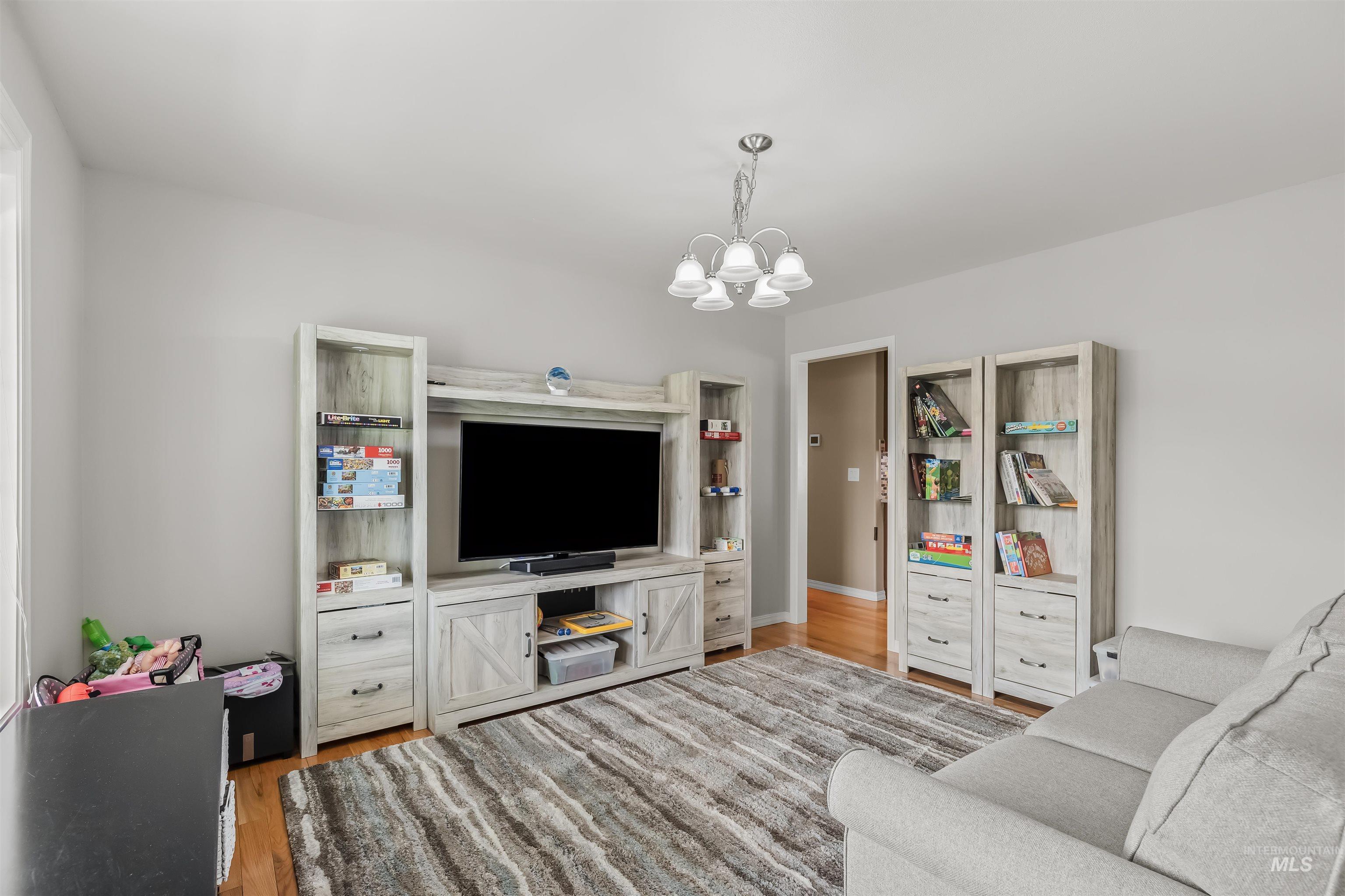 718 Talons Court Property Photo 11