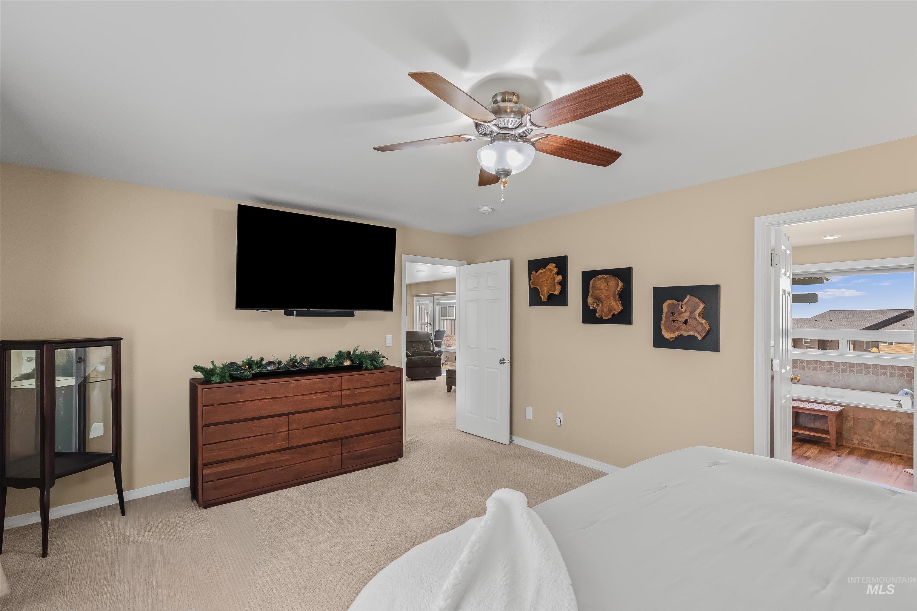 718 Talons Court Property Photo 14
