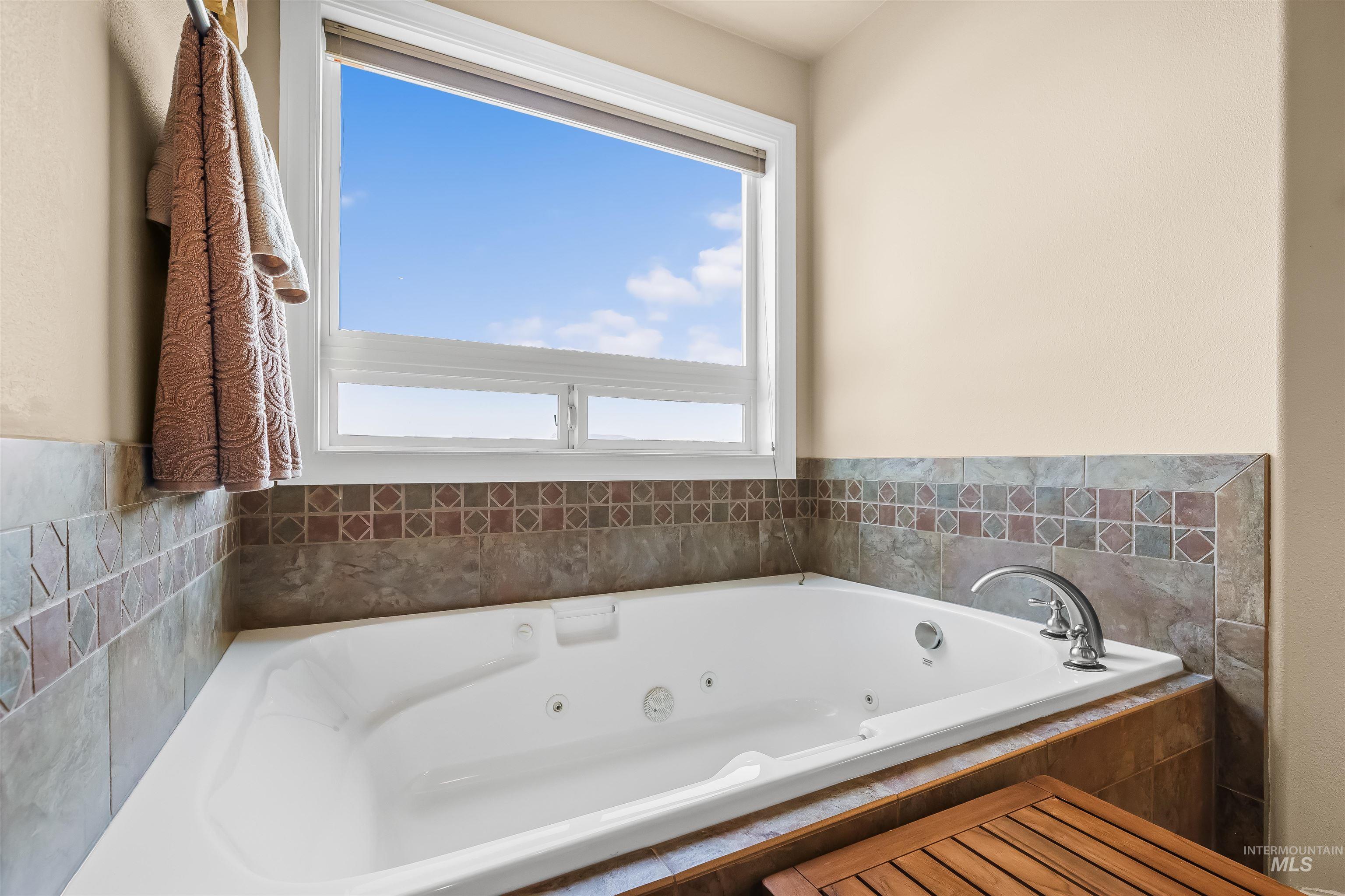 718 Talons Court Property Photo 17