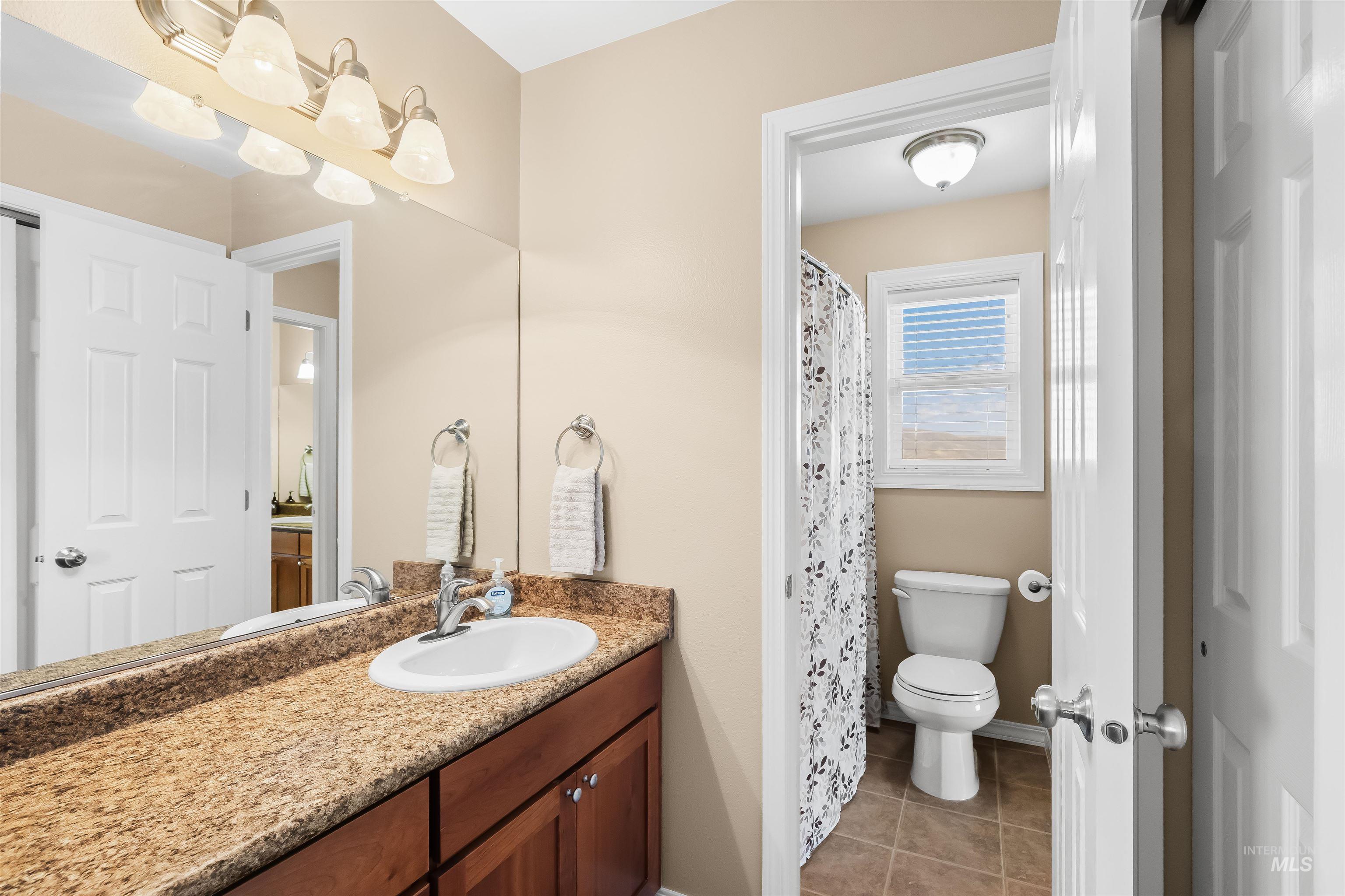 718 Talons Court Property Photo 28