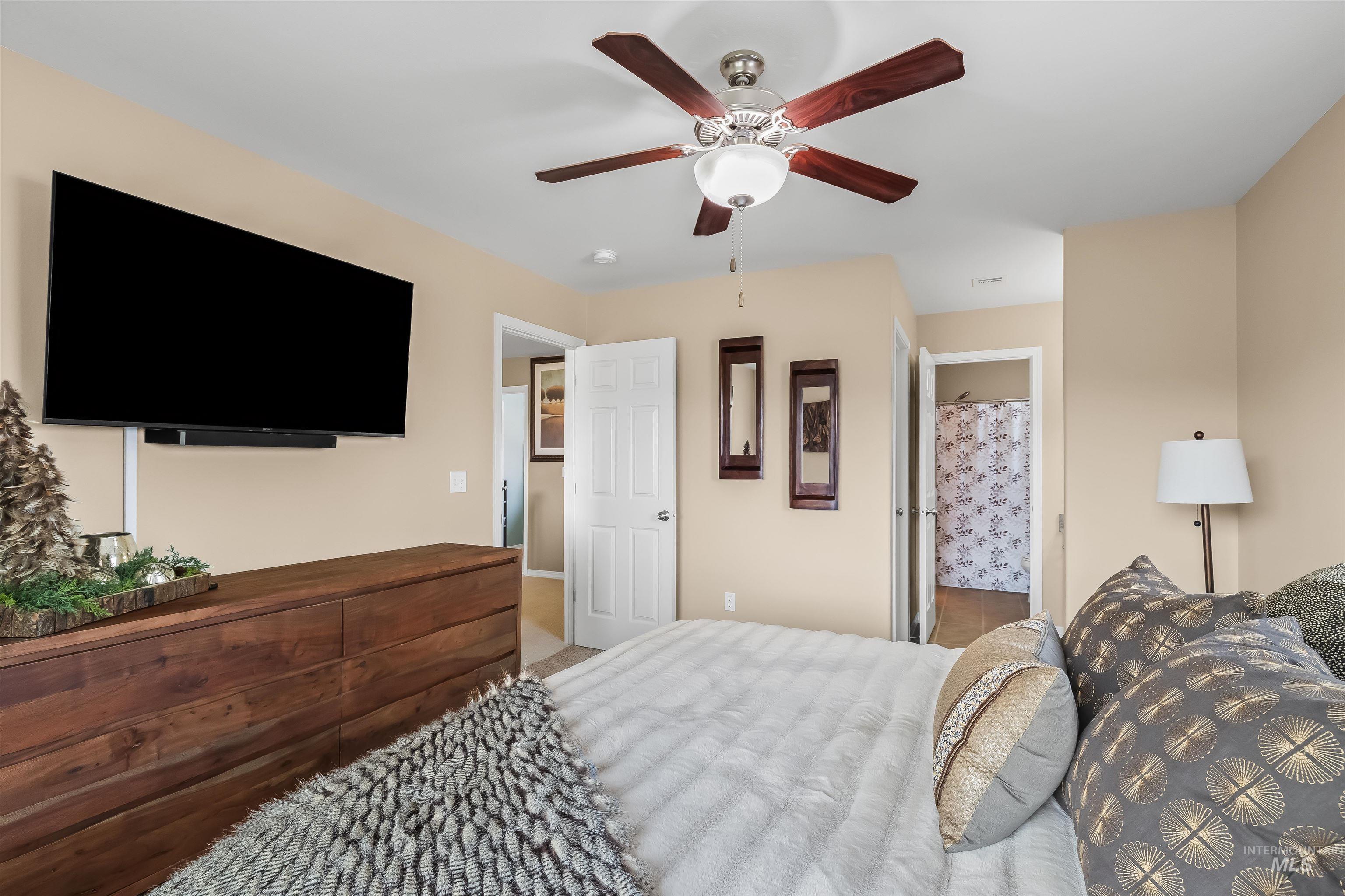 718 Talons Court Property Photo 30