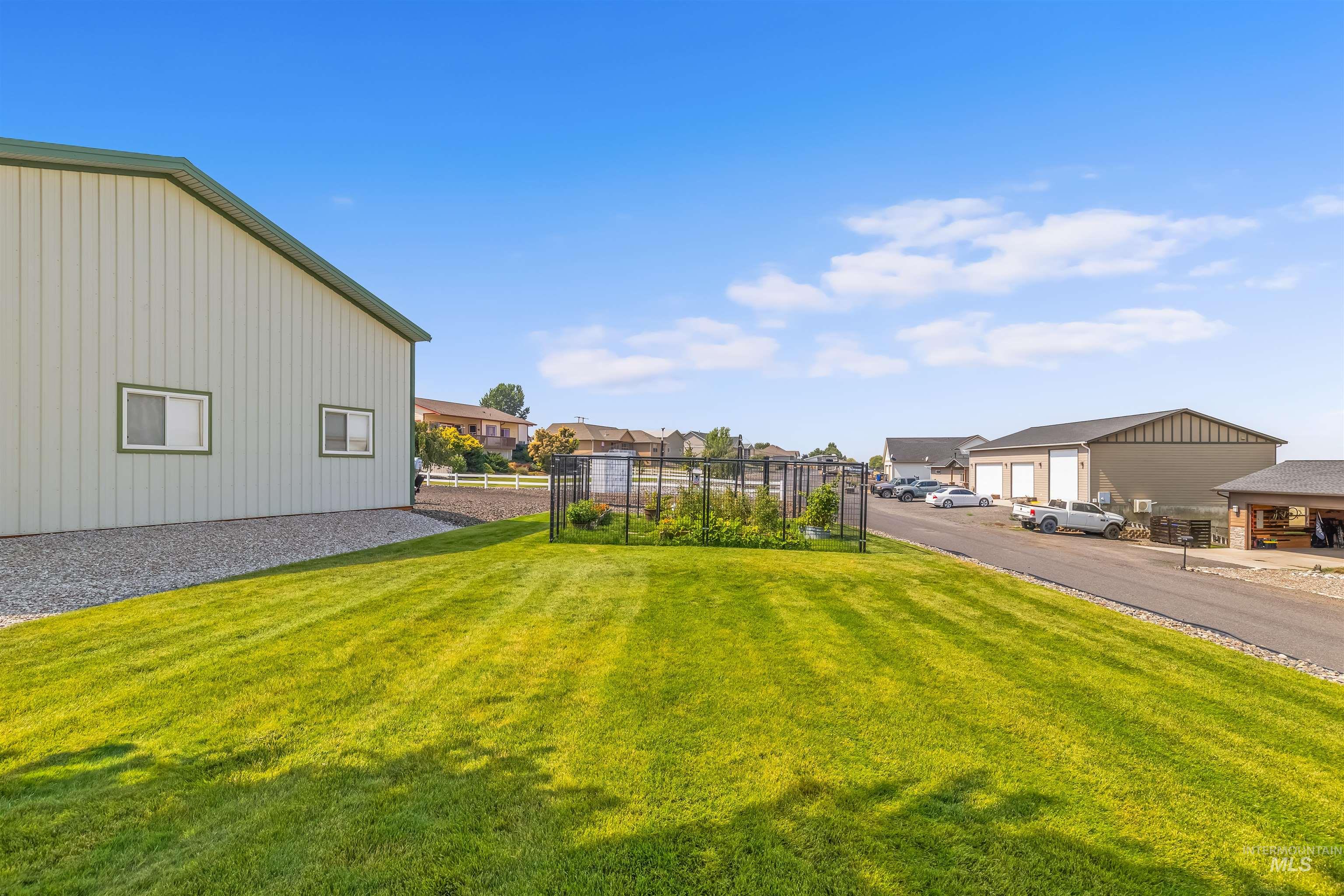 718 Talons Court Property Photo 34