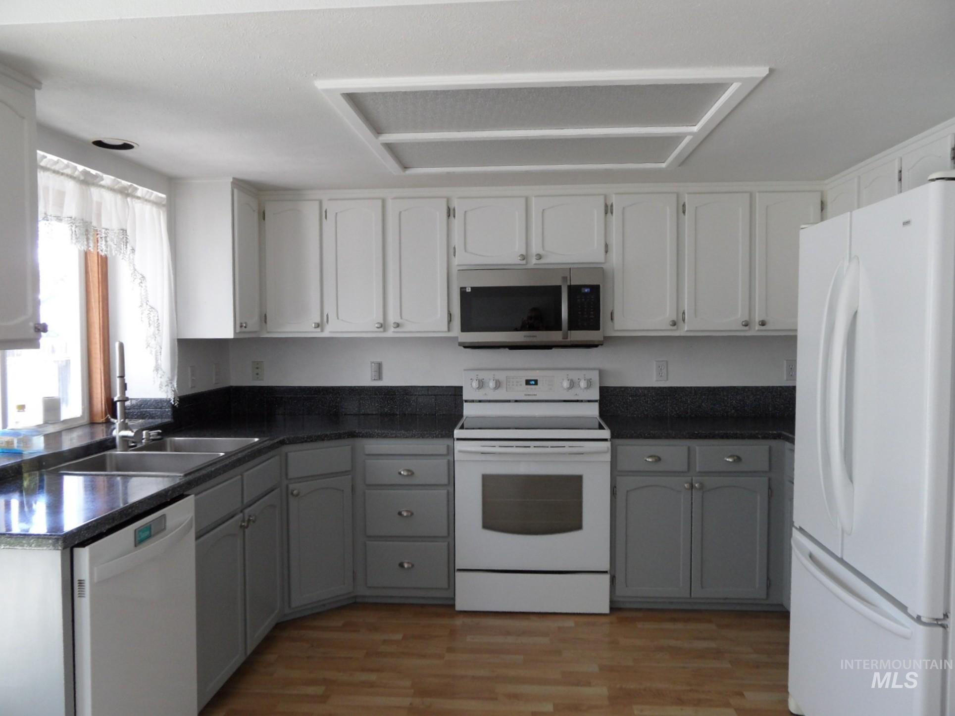 6919 N Glencrest Way Property Photo 11