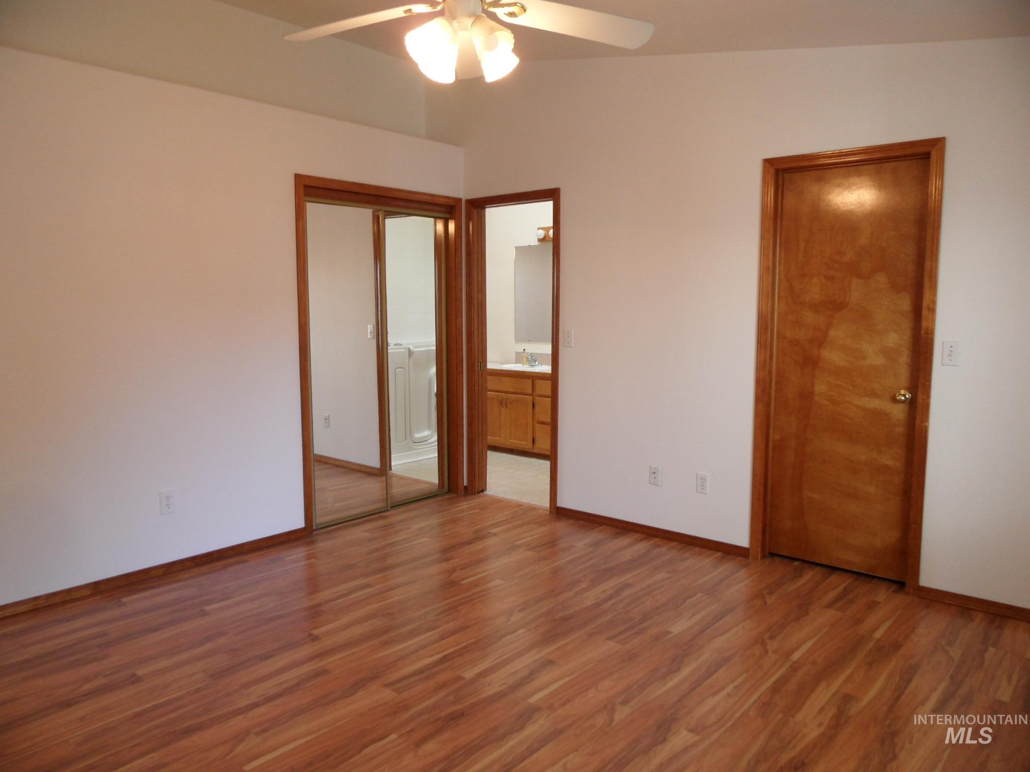 6919 N Glencrest Way Property Photo 13