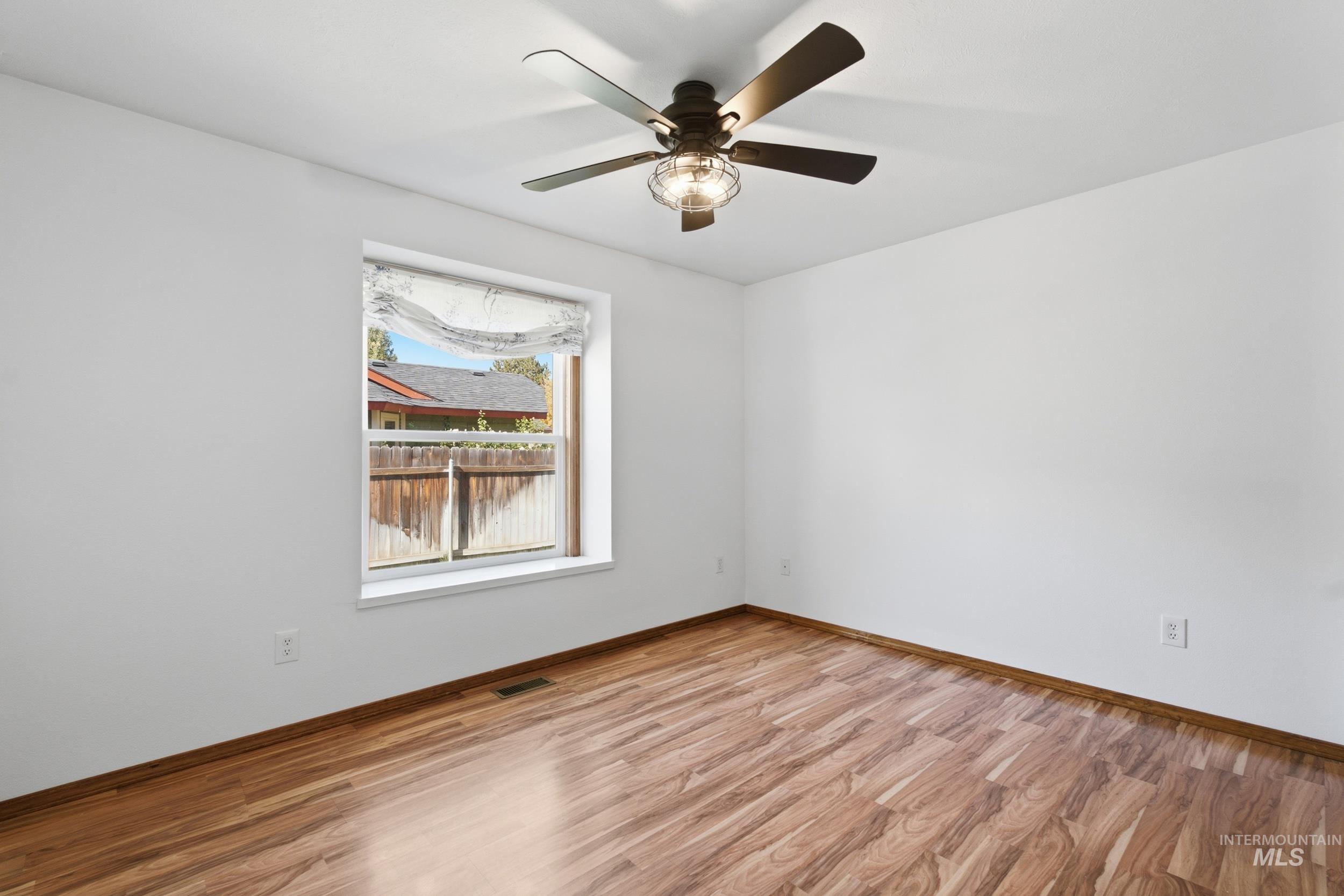6919 N Glencrest Way Property Photo 25