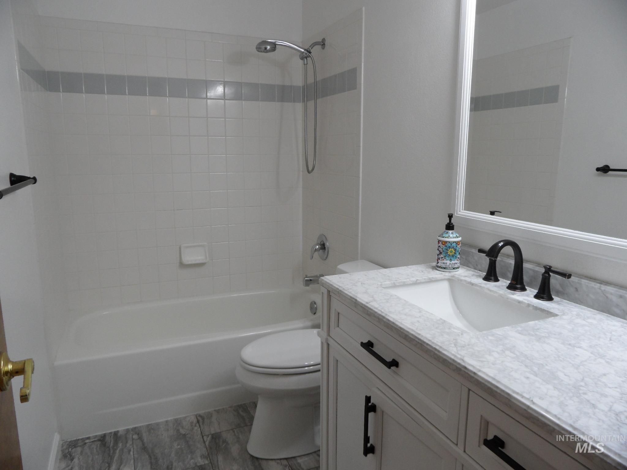 6919 N Glencrest Way Property Photo 26