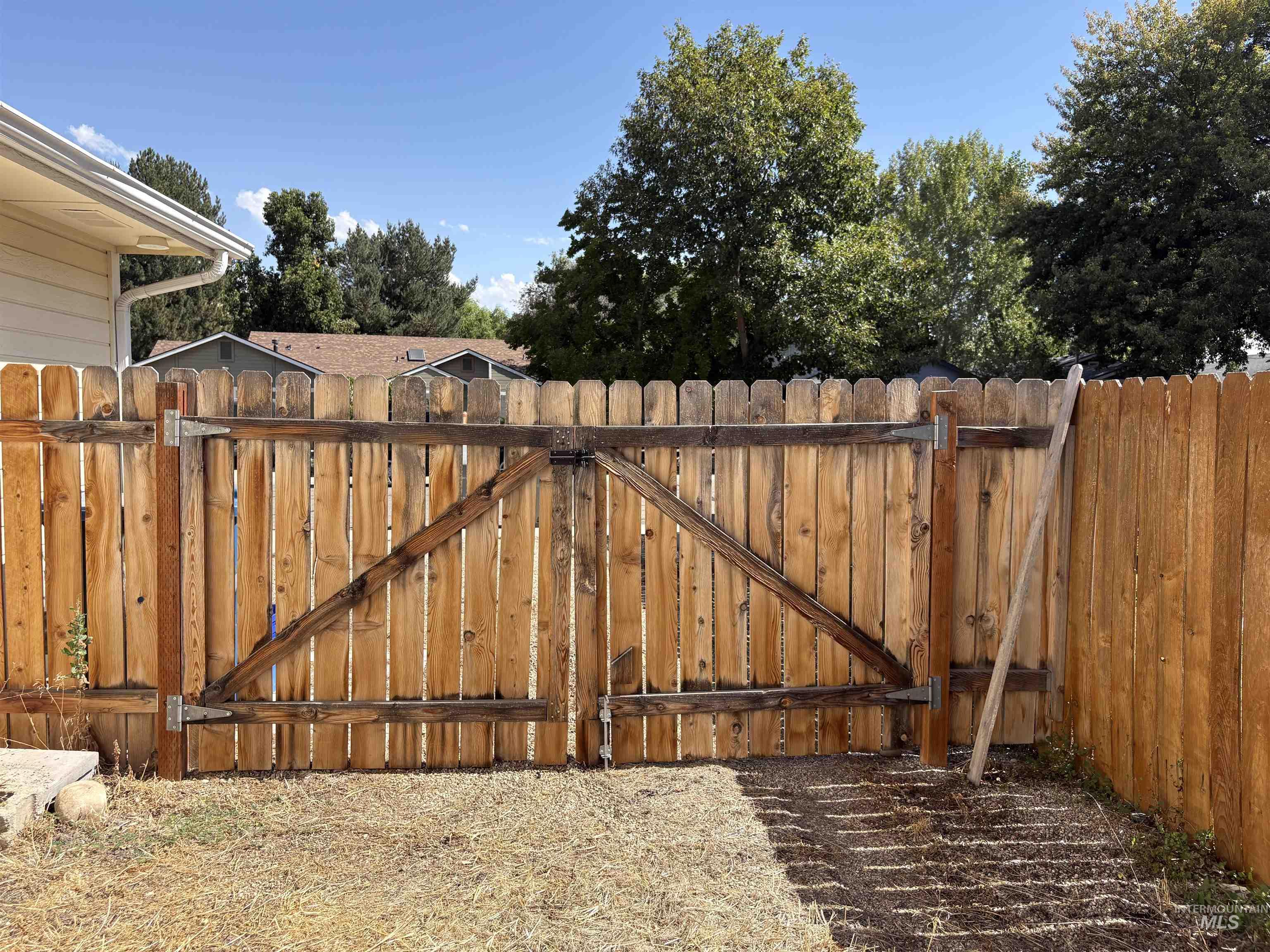 6919 N Glencrest Way Property Photo 35