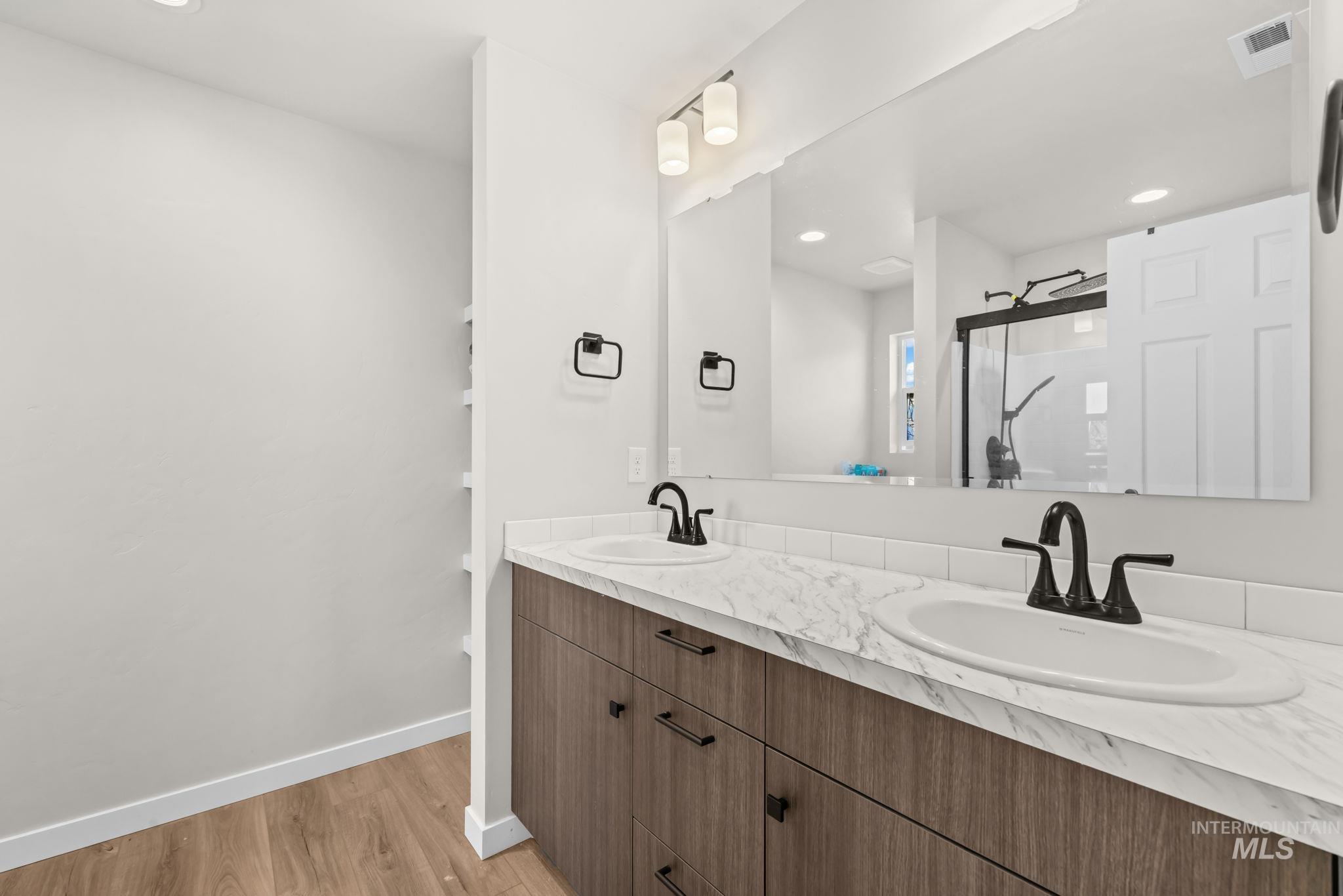 727 Morrow St Property Photo 27