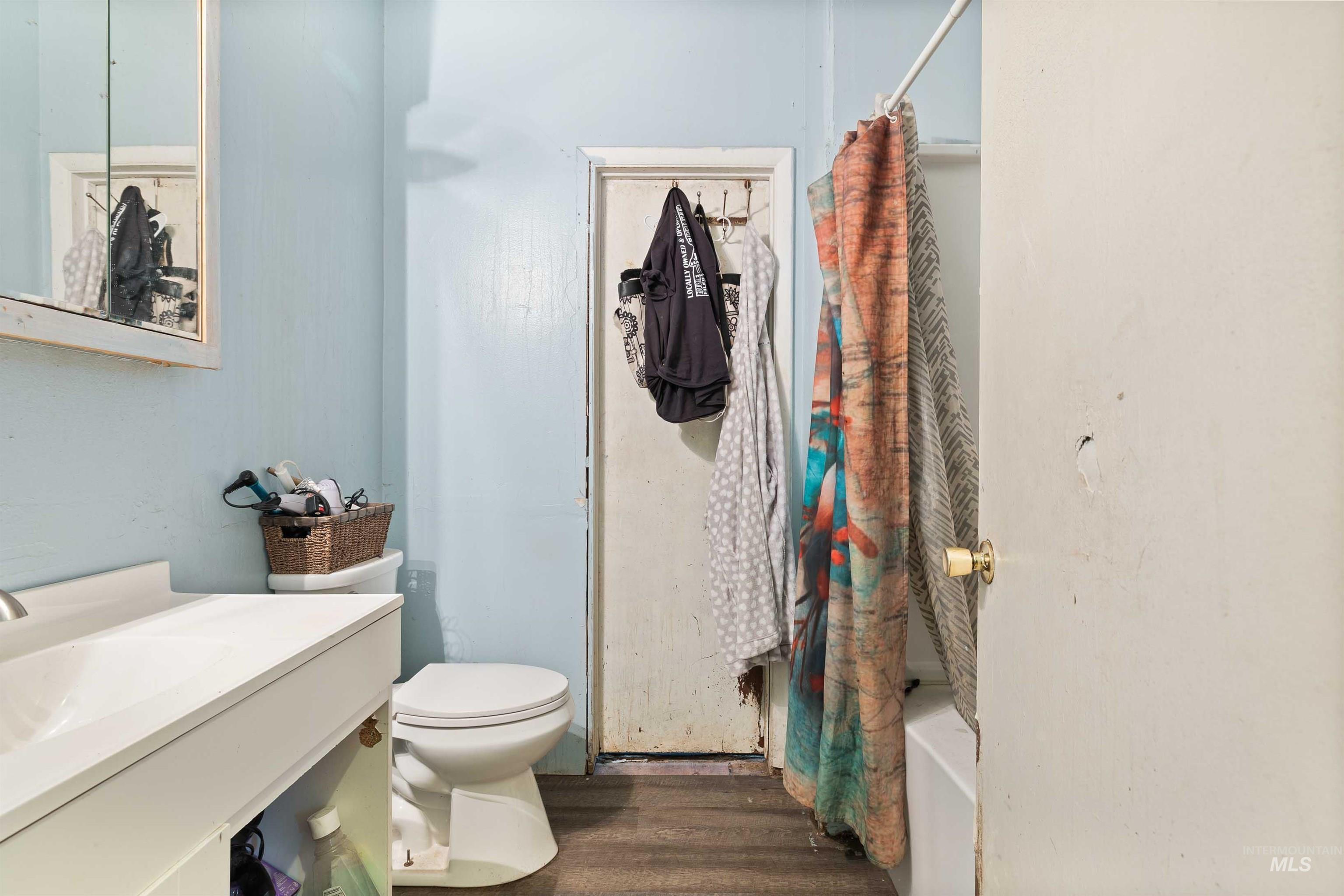 131 W Spring Street Property Photo 8