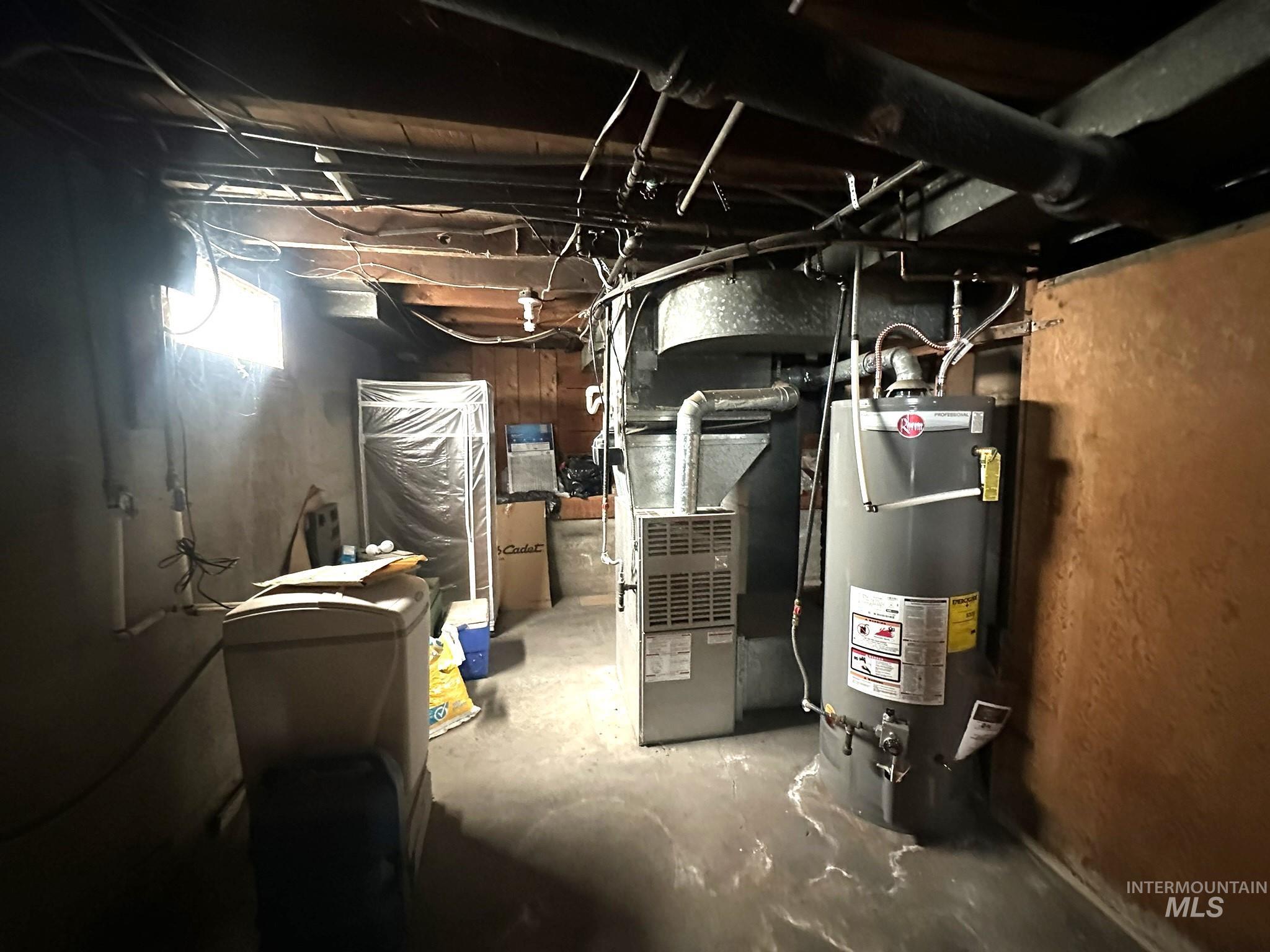 370 Smith St Property Photo 20