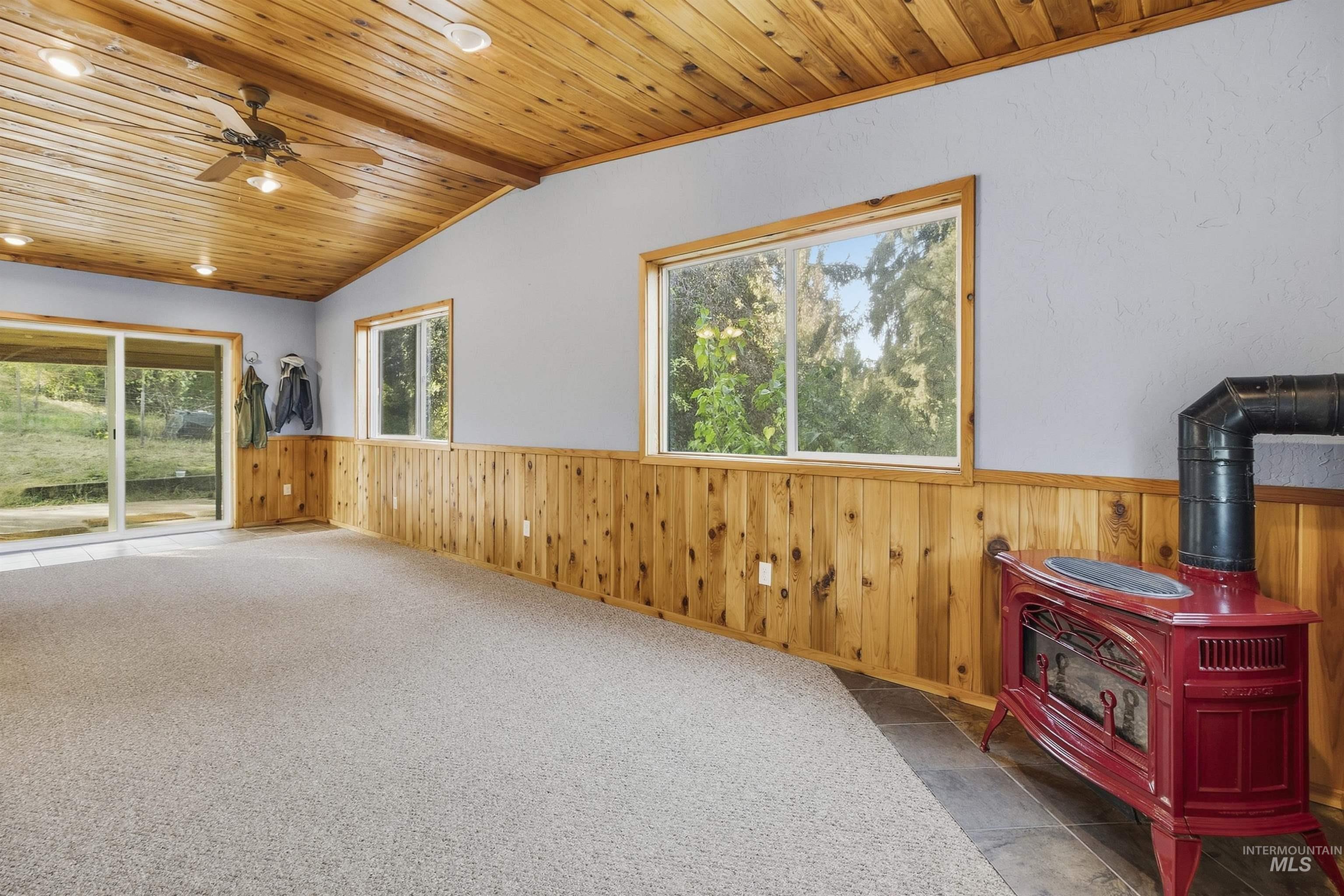 1177 Teare Rd Property Photo 4