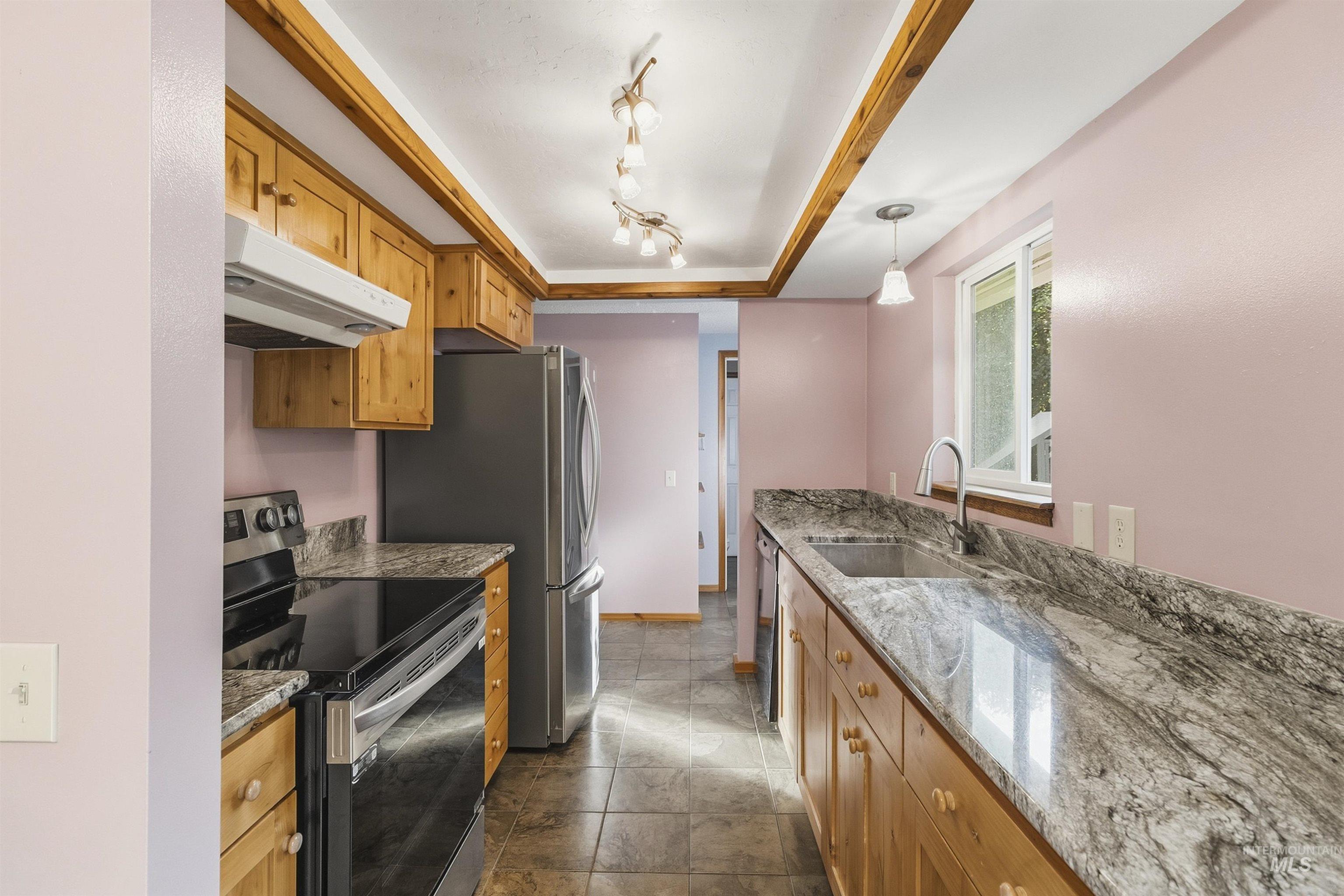 1177 Teare Rd Property Photo 14
