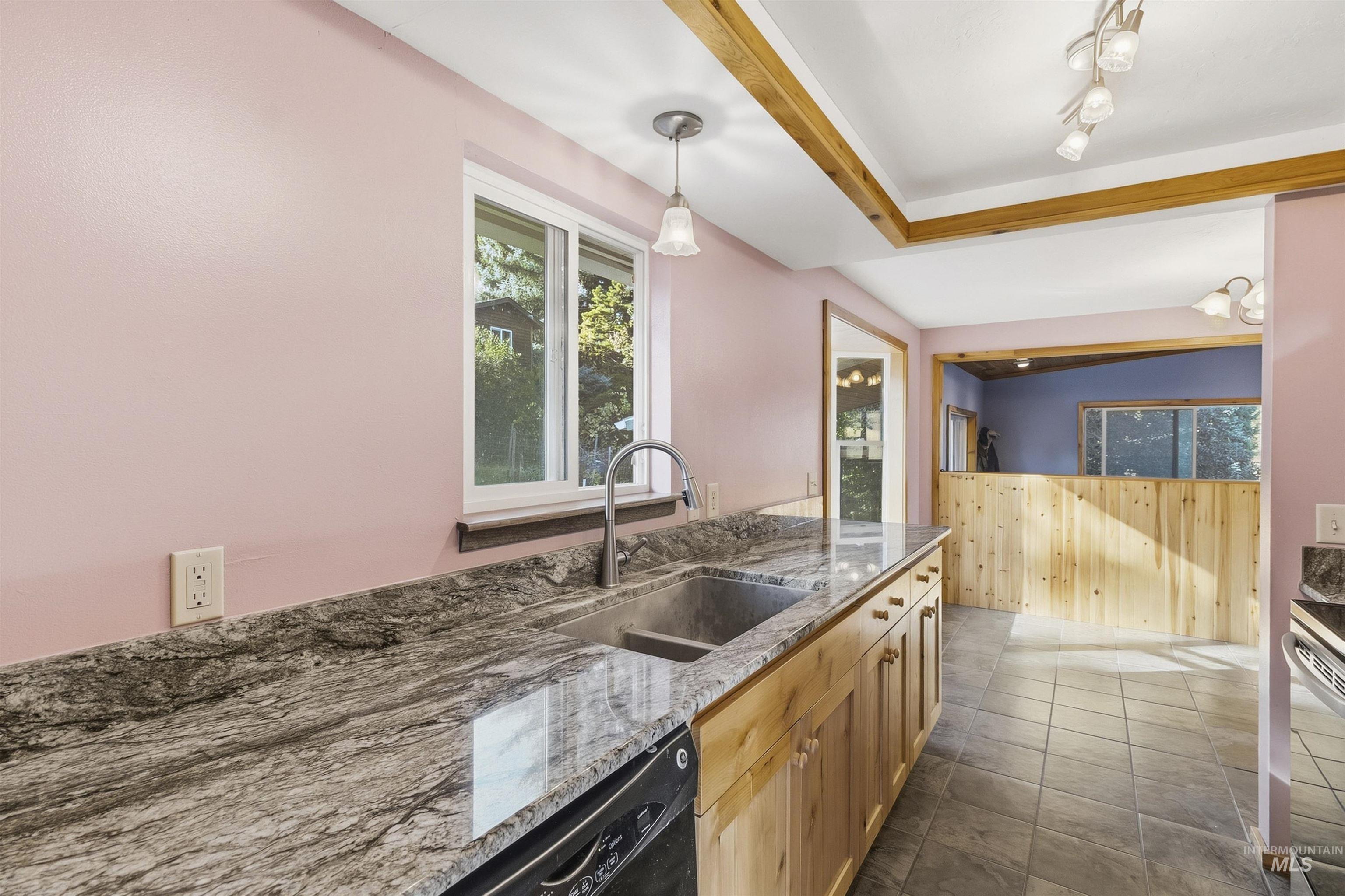 1177 Teare Rd Property Photo 17