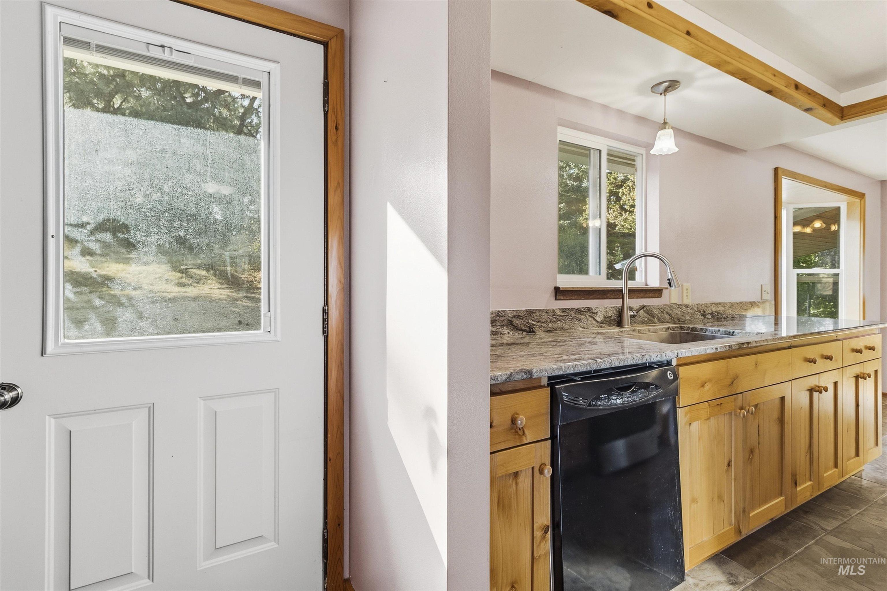 1177 Teare Rd Property Photo 21