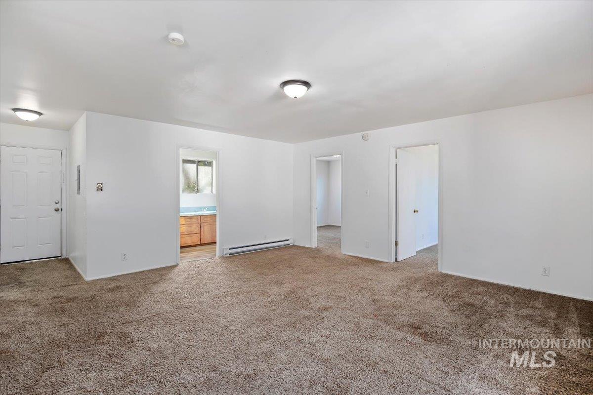 342 W Railroad Ave Property Photo 15