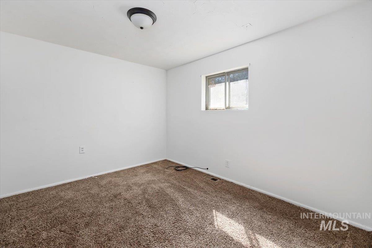 342 W Railroad Ave Property Photo 20