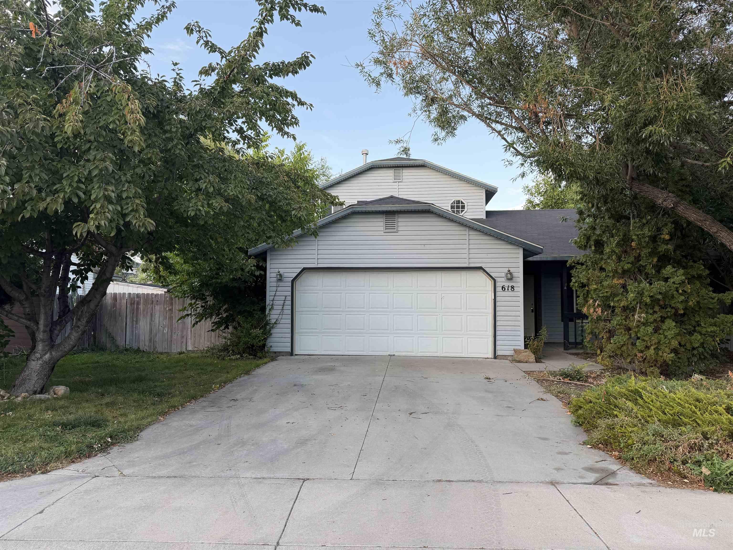 618 E Trail Creek Dr Property Photo 1