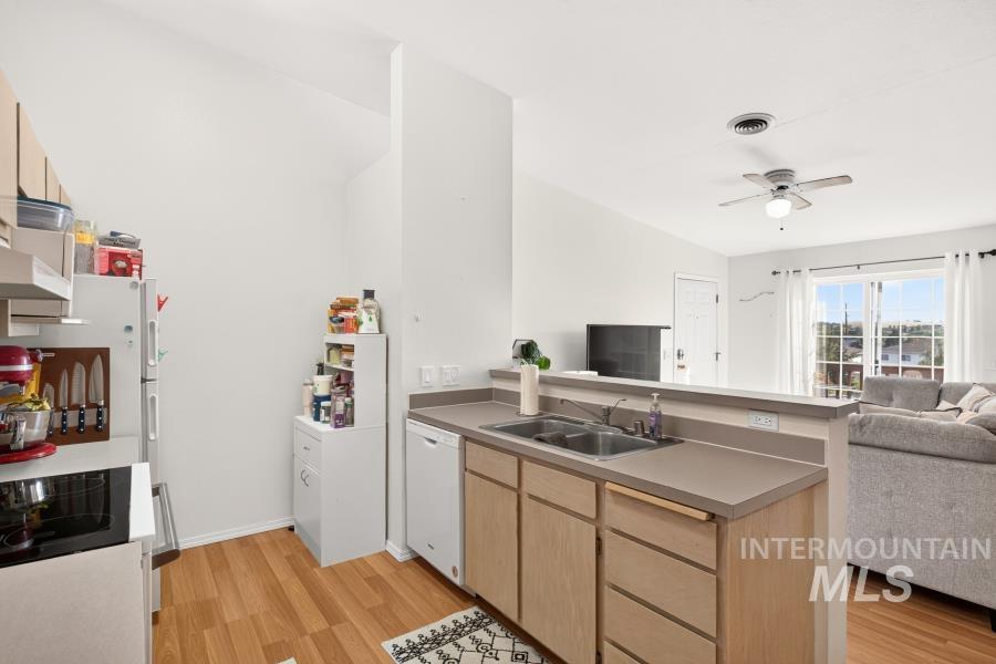 1475 Northwood #201 Property Photo 7