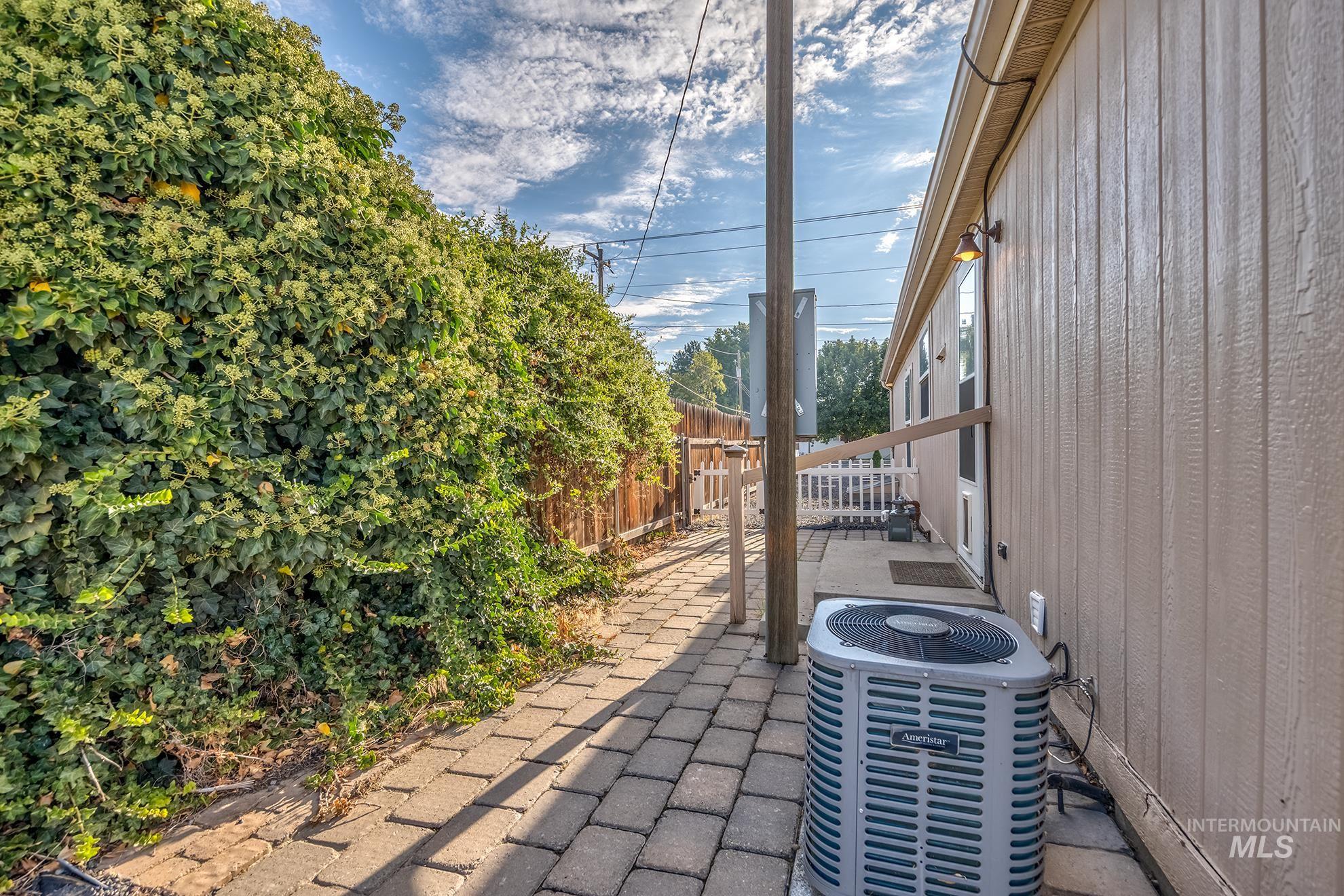 1807 Allen Ave. Property Photo 11