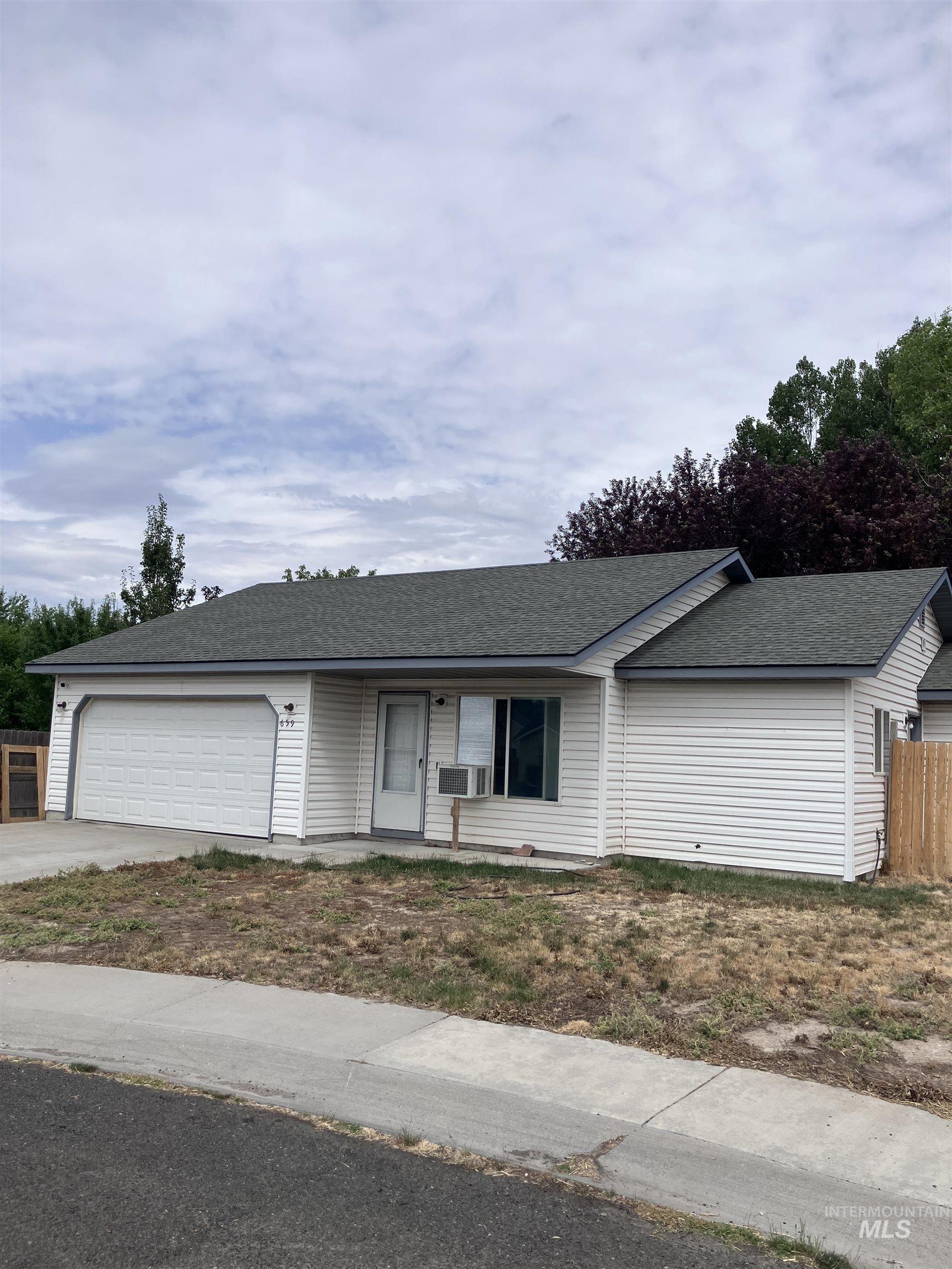 659 Cobra Court Property Photo 1