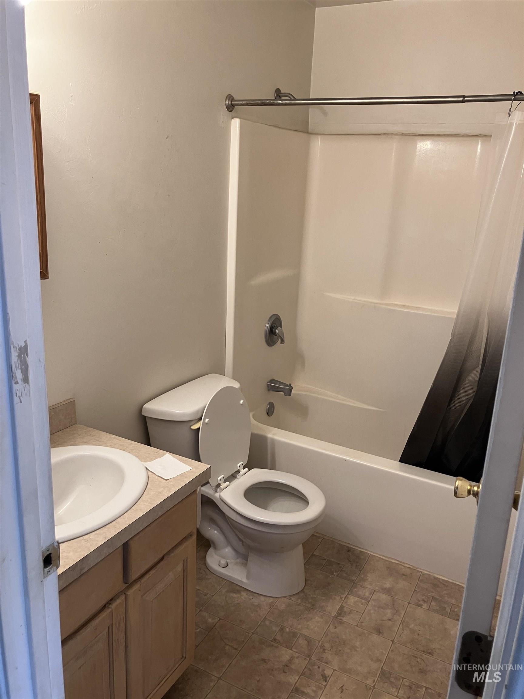 659 Cobra Court Property Photo 8