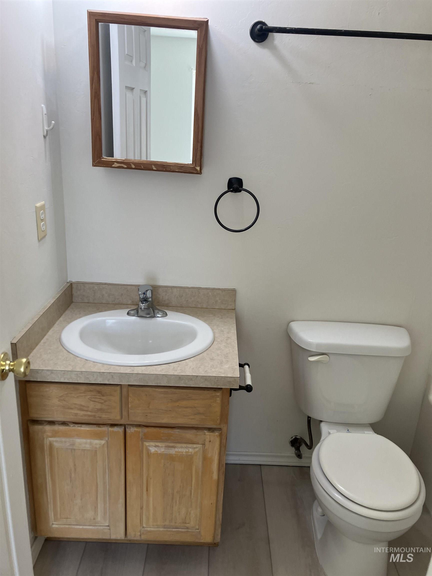 659 Cobra Court Property Photo 18