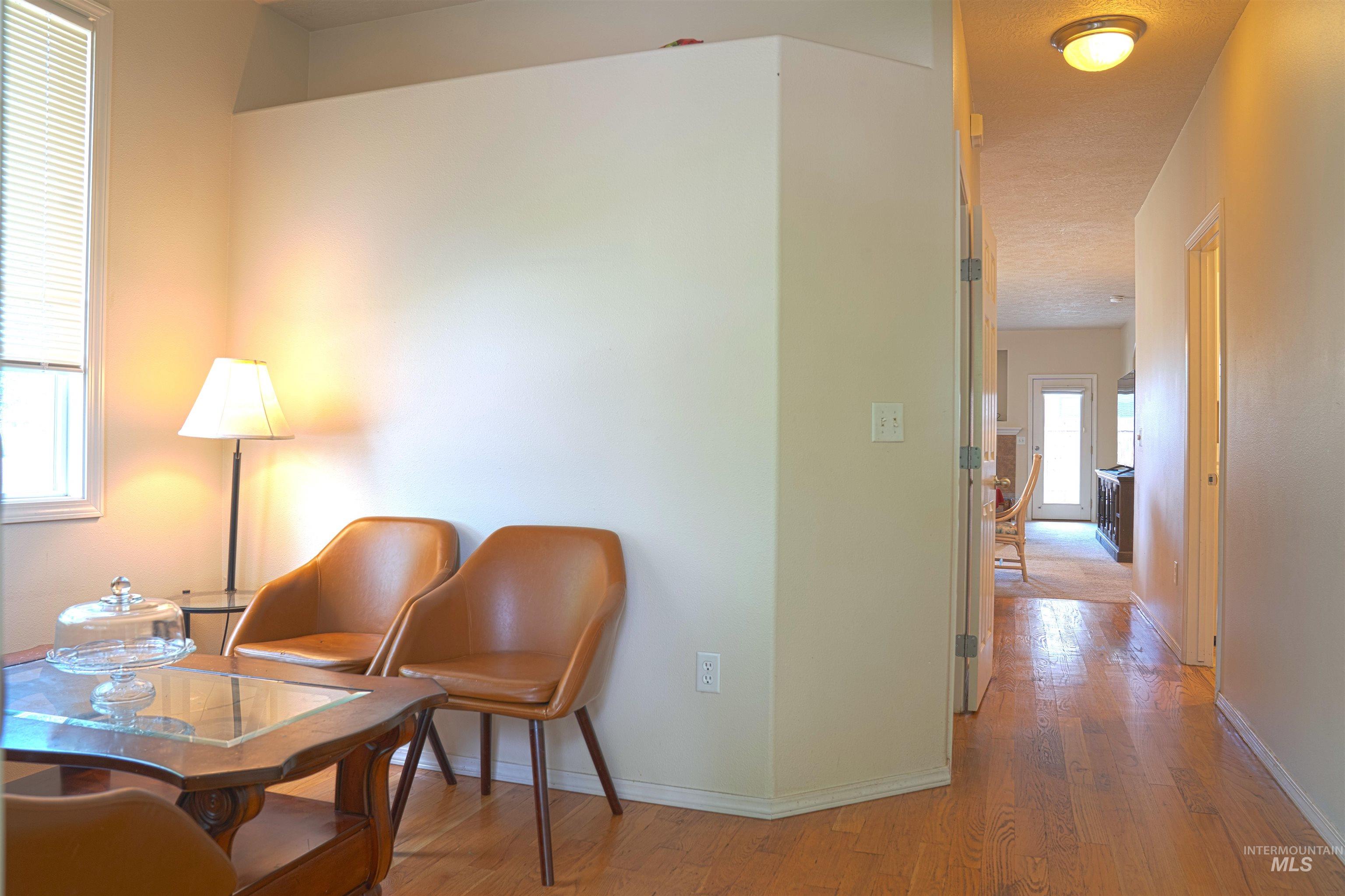 9401 W Granger Ct Property Photo 4