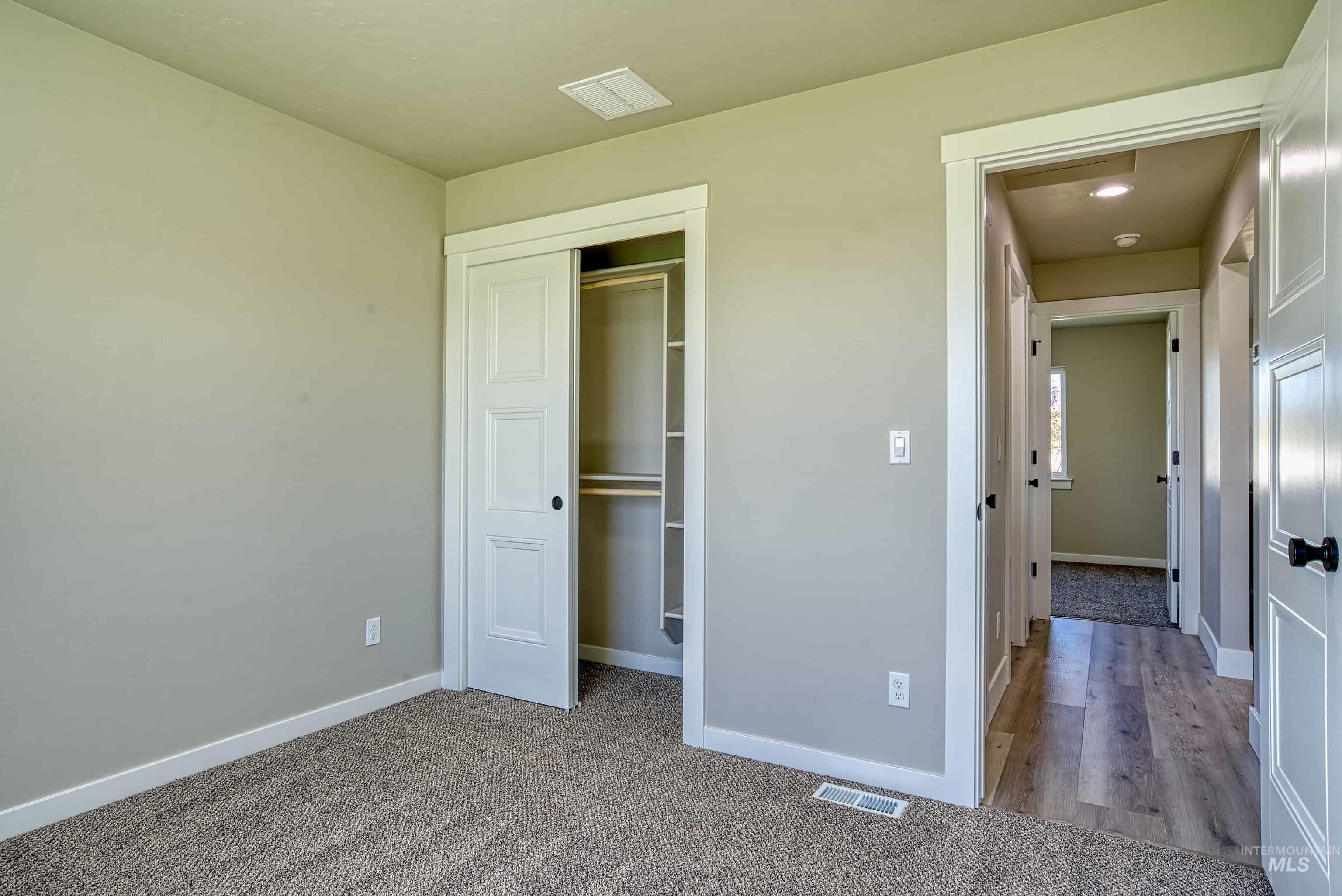 920 Campbel St Property Photo 31