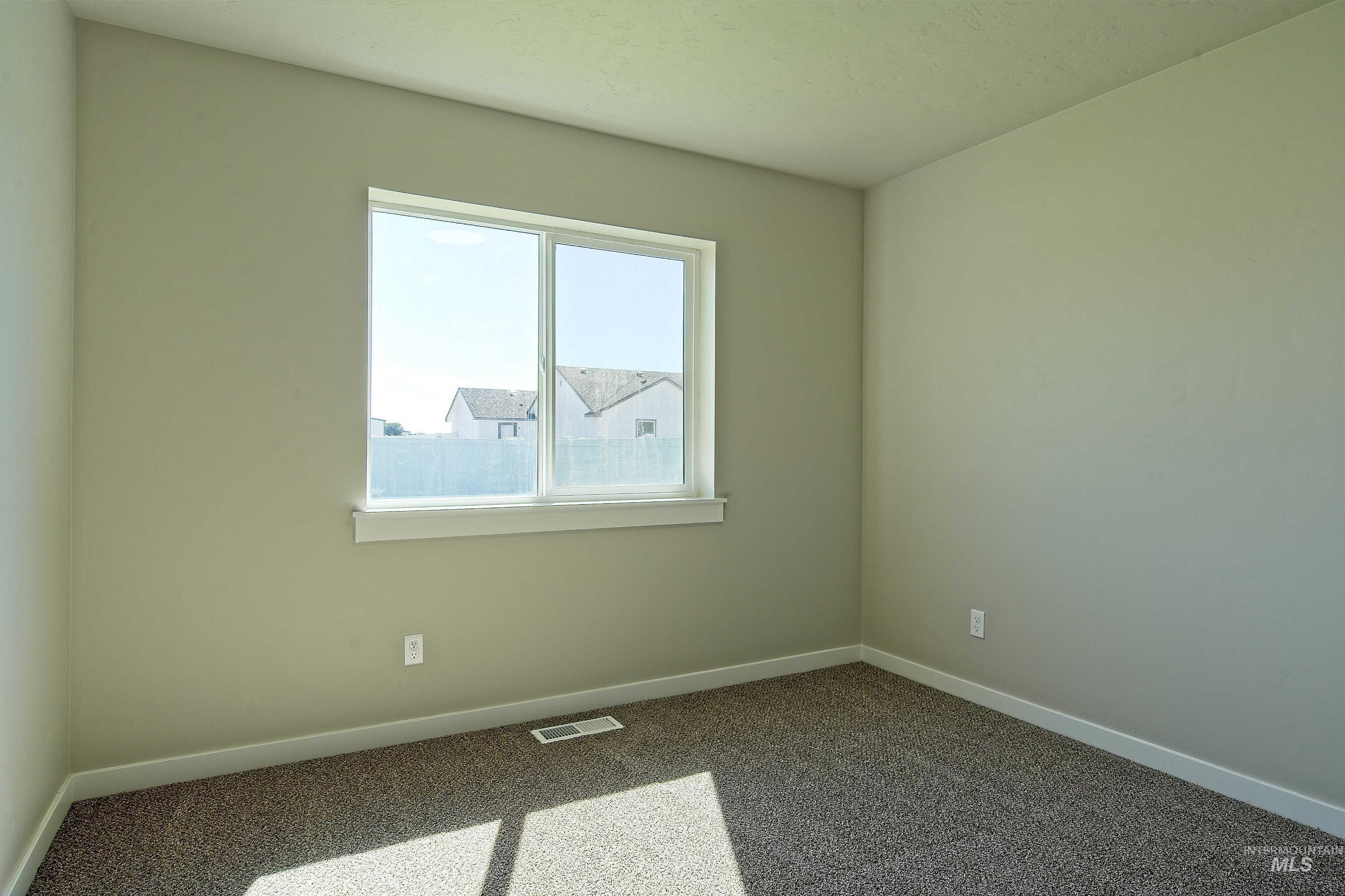 920 Campbel St Property Photo 32