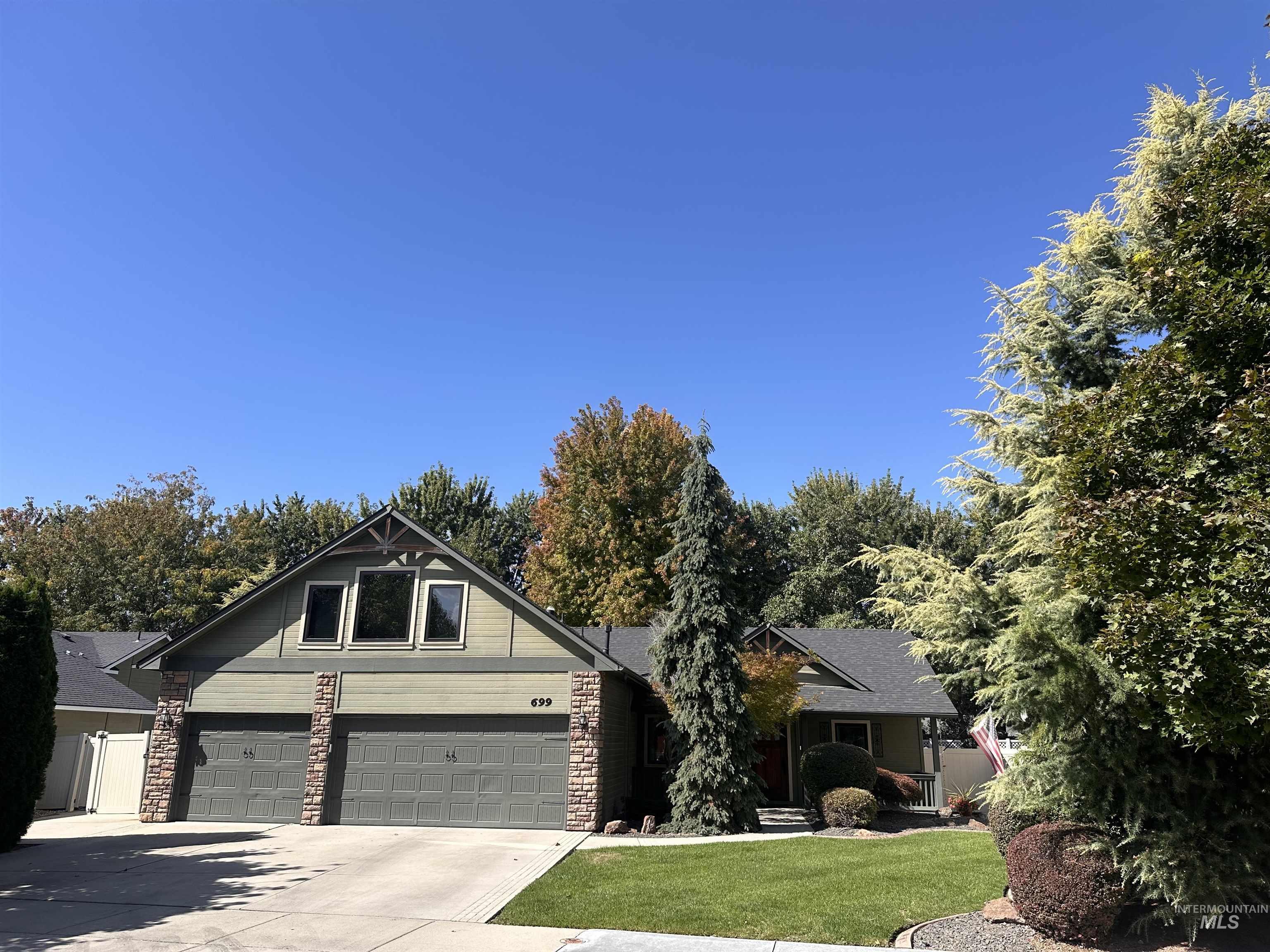 699 N Shadowridge Property Photo 2