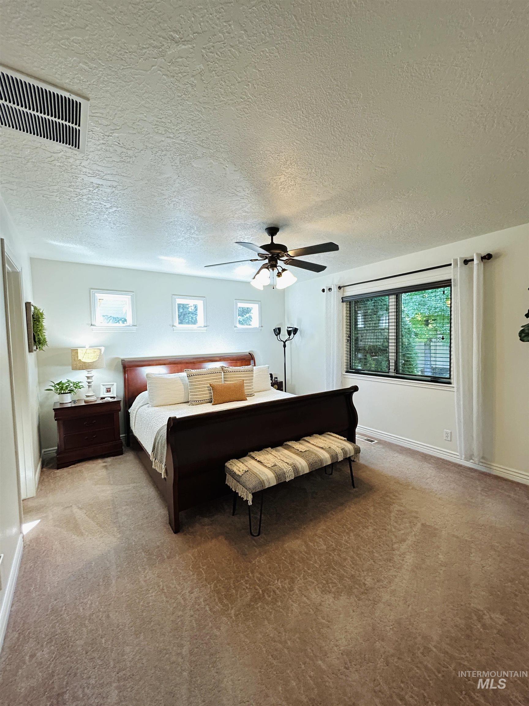 699 N Shadowridge Property Photo 4