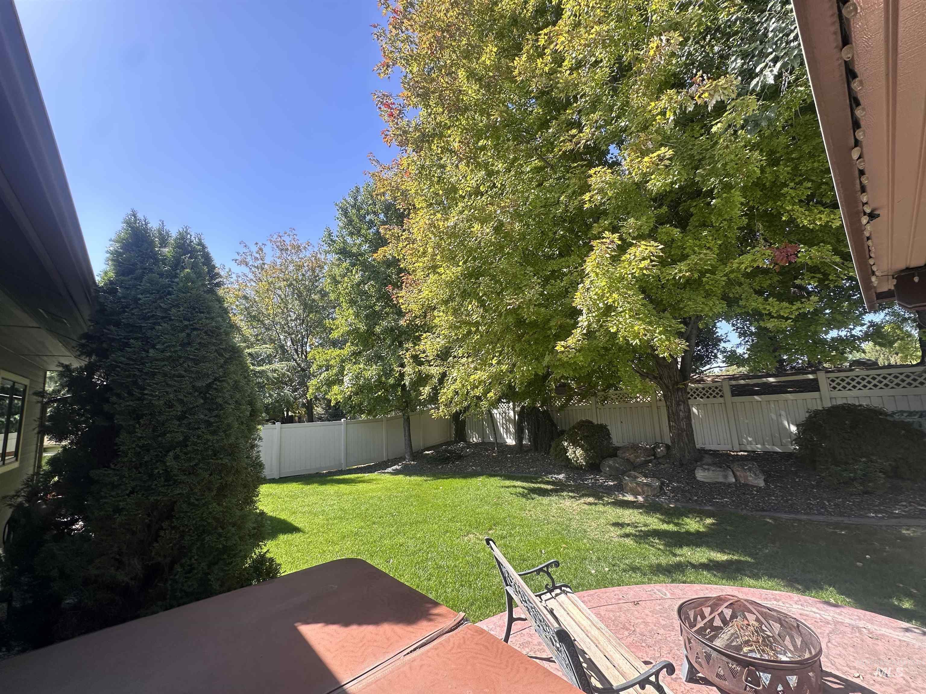 699 N Shadowridge Property Photo 8