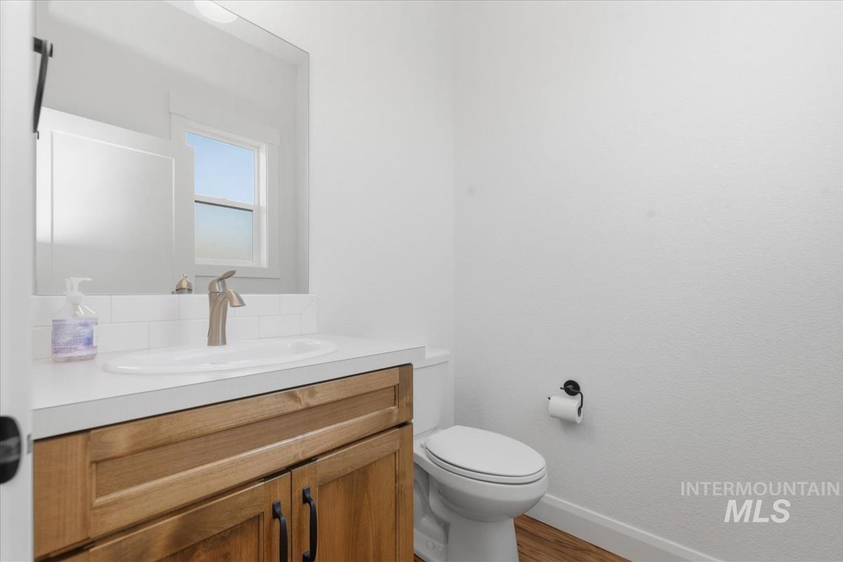 541 Bass Run Ln Property Photo 37