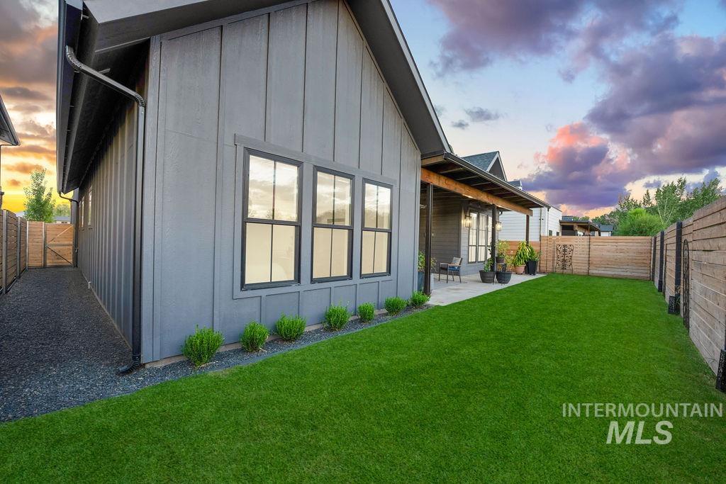 115 S Steel Farm Property Photo 44