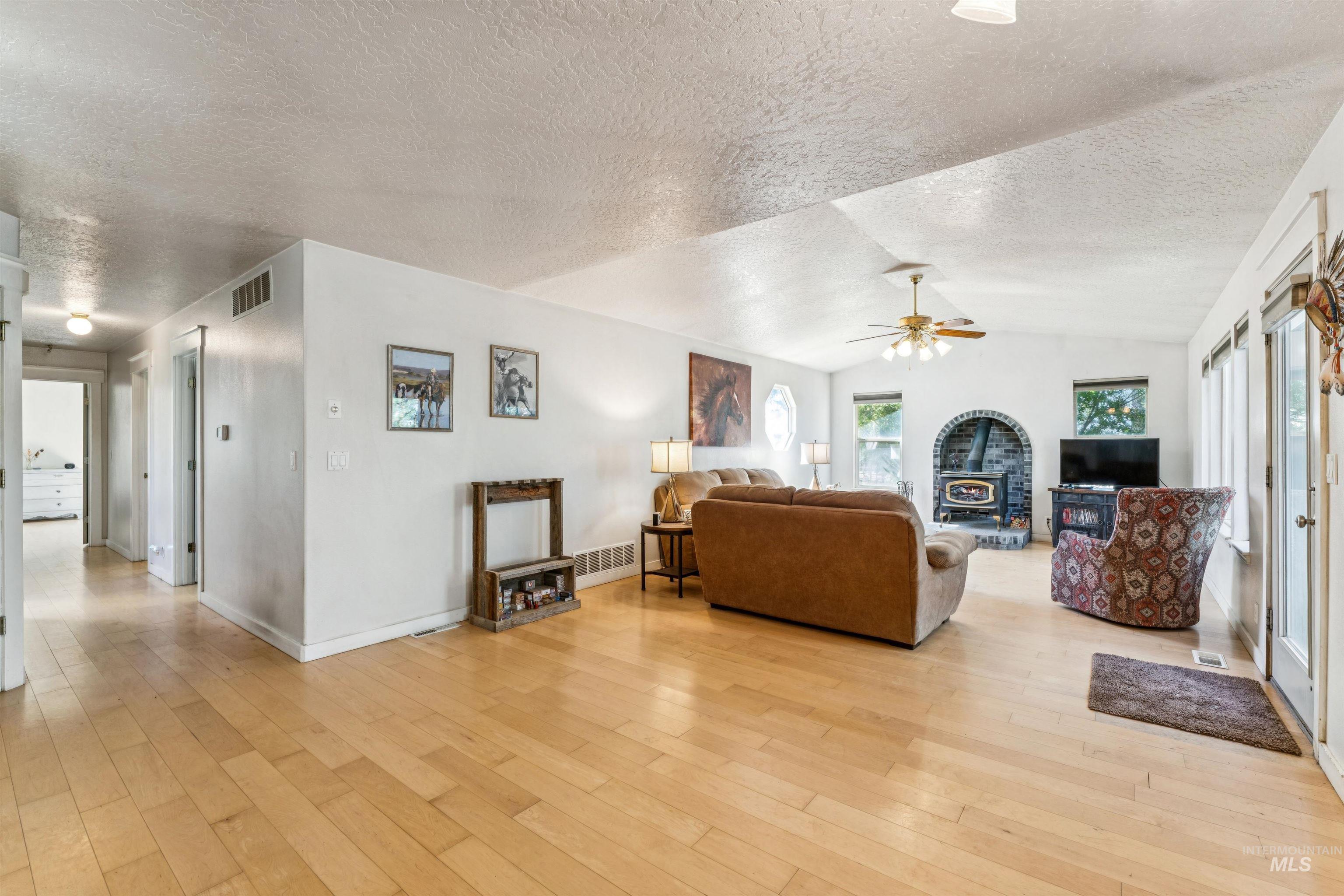 1925 Glenway Ave Property Photo 9