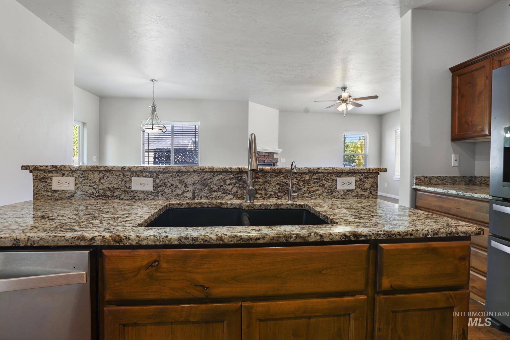 2168 Candleridge Dr Property Photo 12