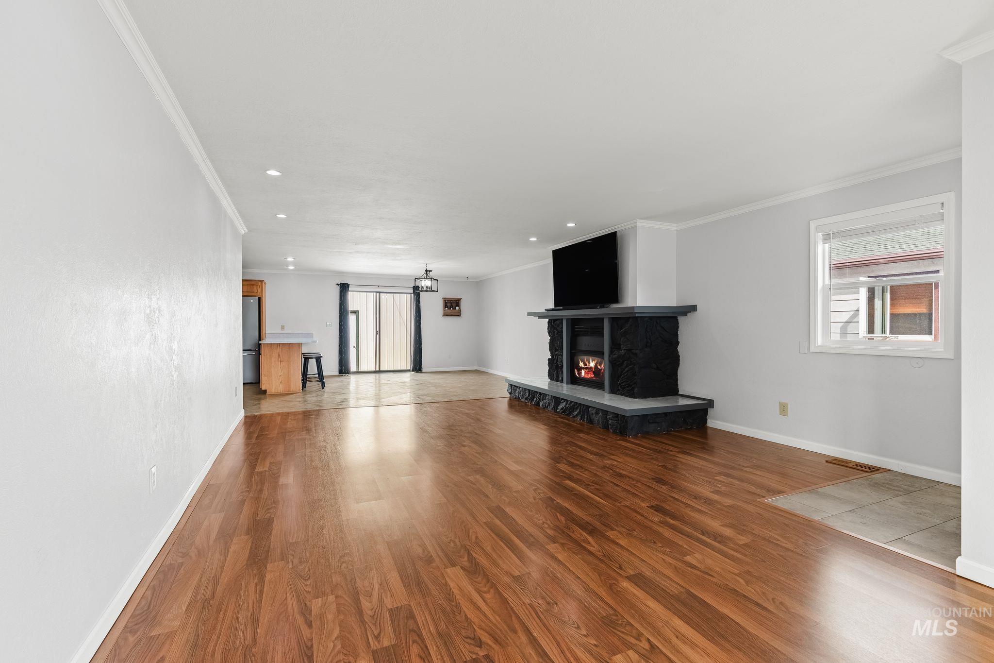 1220 4th St Property Photo 10