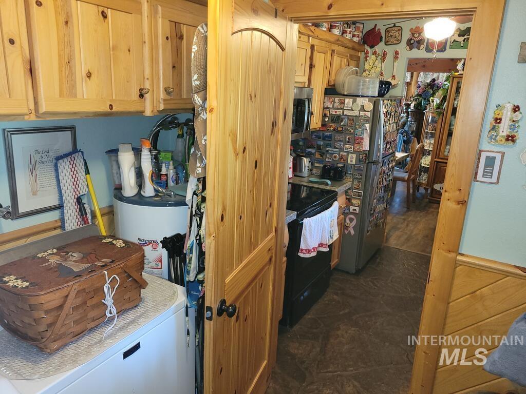 9775 Hwy 55 Property Photo 18