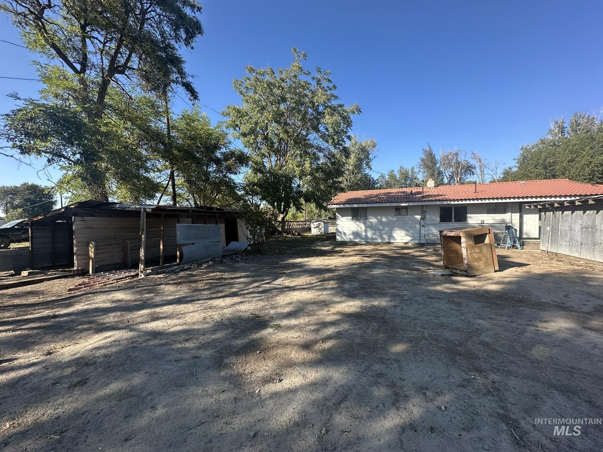 385 Anchor Property Photo 19