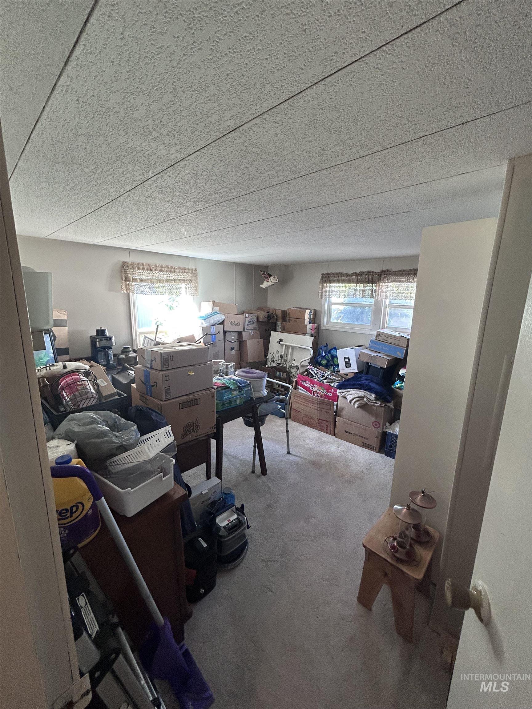 2205 E Linden St Property Photo 17