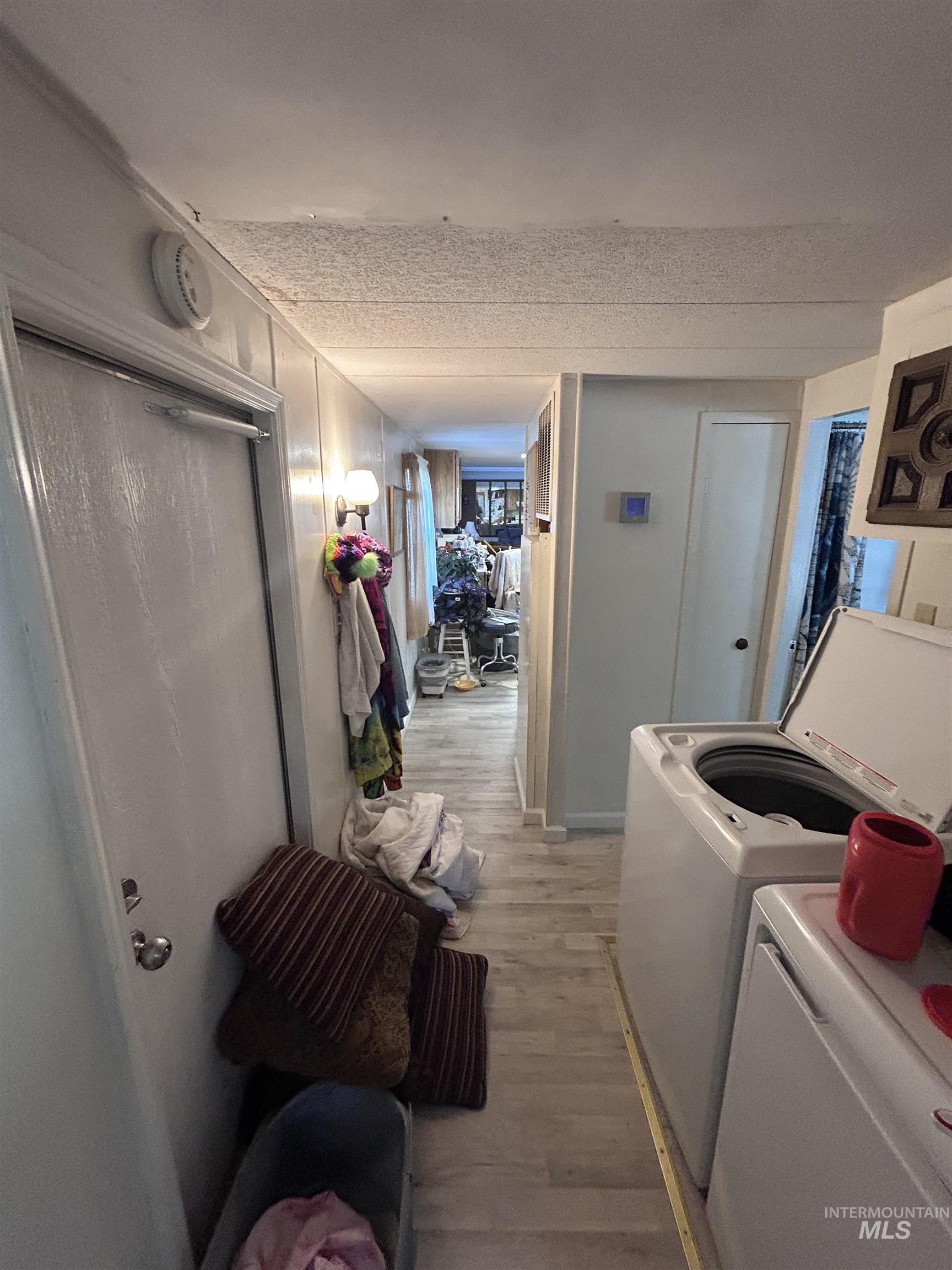 2205 E Linden St Property Photo 21