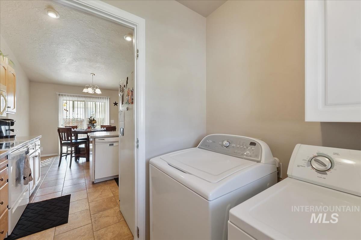 2866 N Penny Royal Place Property Photo 22