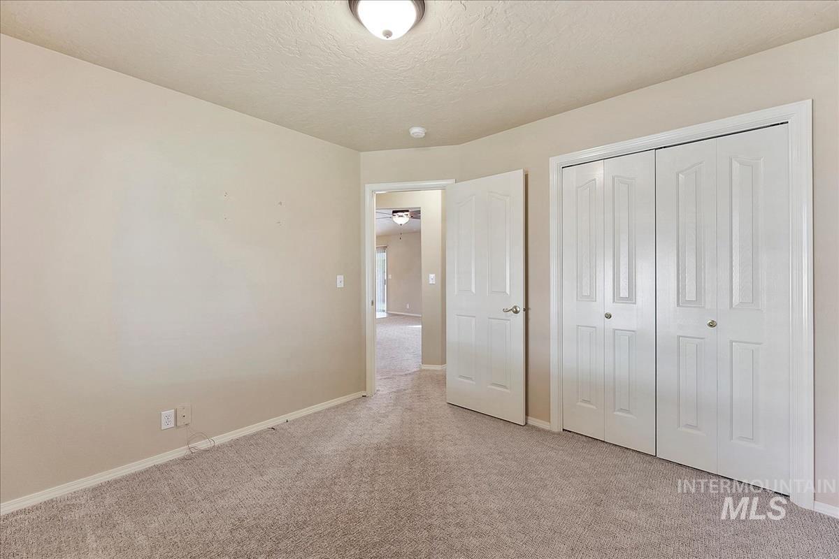 2866 N Penny Royal Place Property Photo 32